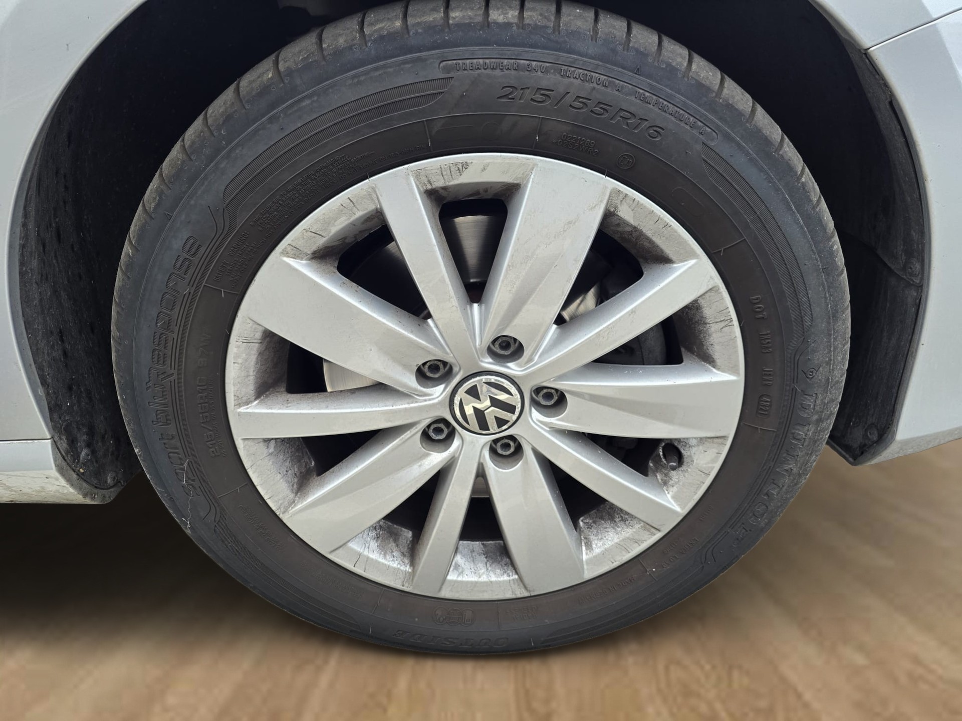 VW Passat 2.0 TDI BlueMotion Technology Trendline-image-18