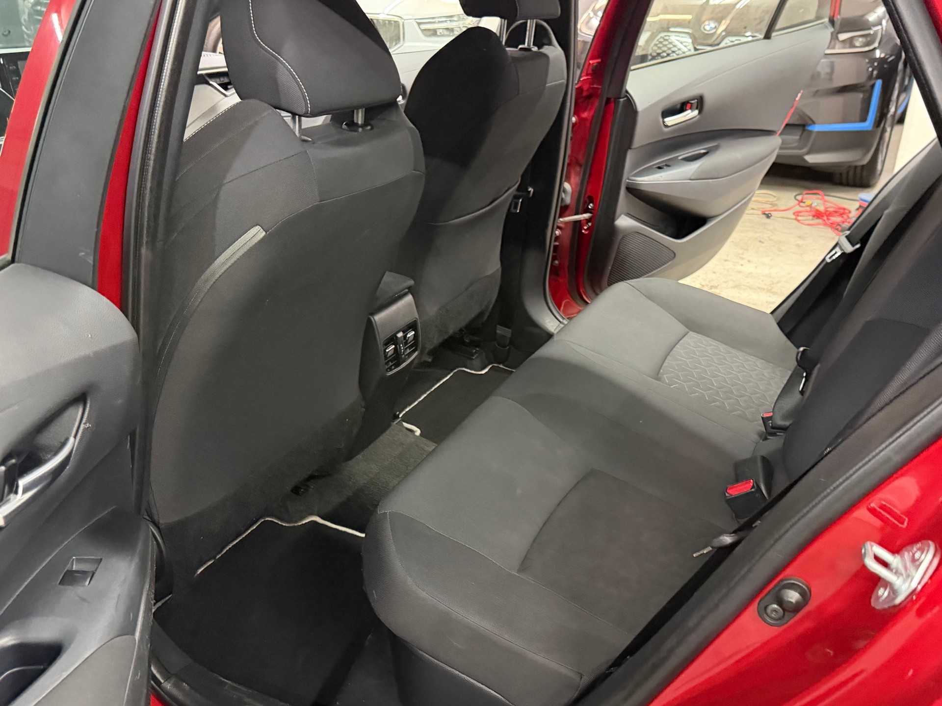 TOYOTA Corolla Touring Sports 1.8 HSD Comfort e-CVT-image-9