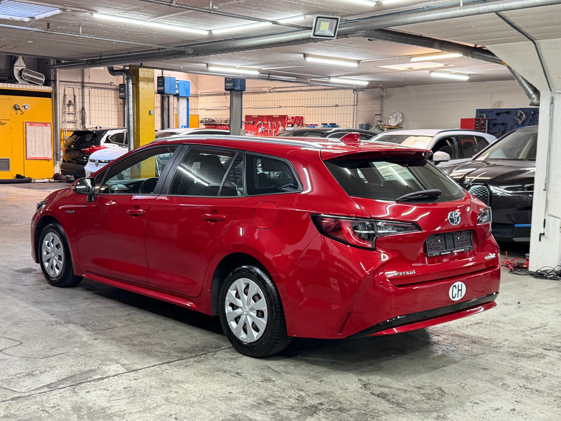 TOYOTA Corolla Touring Sports 1.8 HSD Comfort e-CVT-image-3