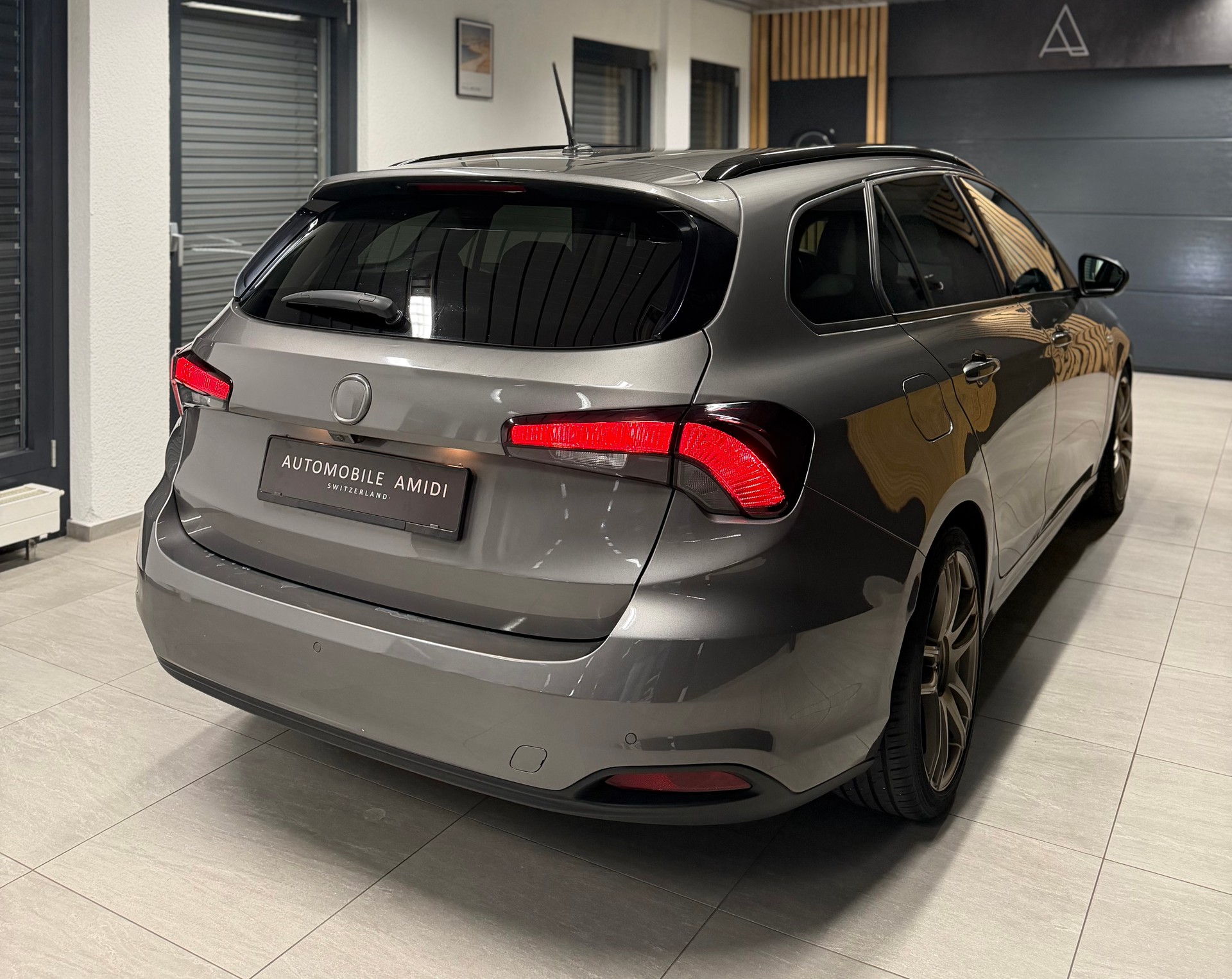 FIAT Tipo 1.6MJ Station Wagon Pop Star DCT-image-4