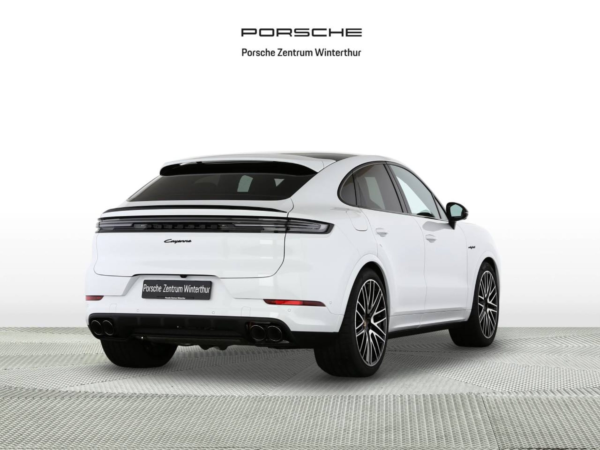PORSCHE Cayenne E-Hybrid Coupé Black Edition-image-2