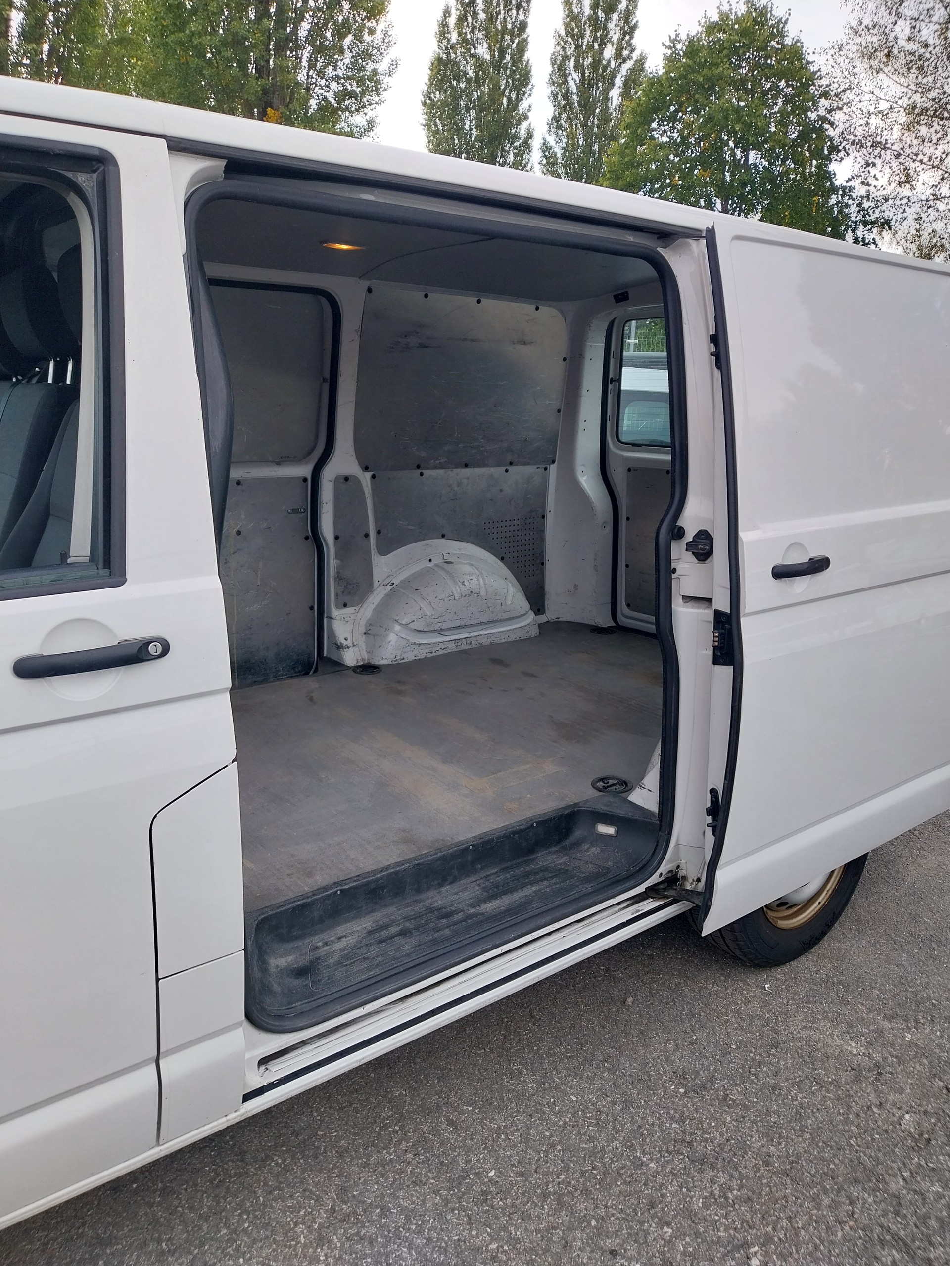VW T6 2.0 TDI 4Motion-image-6