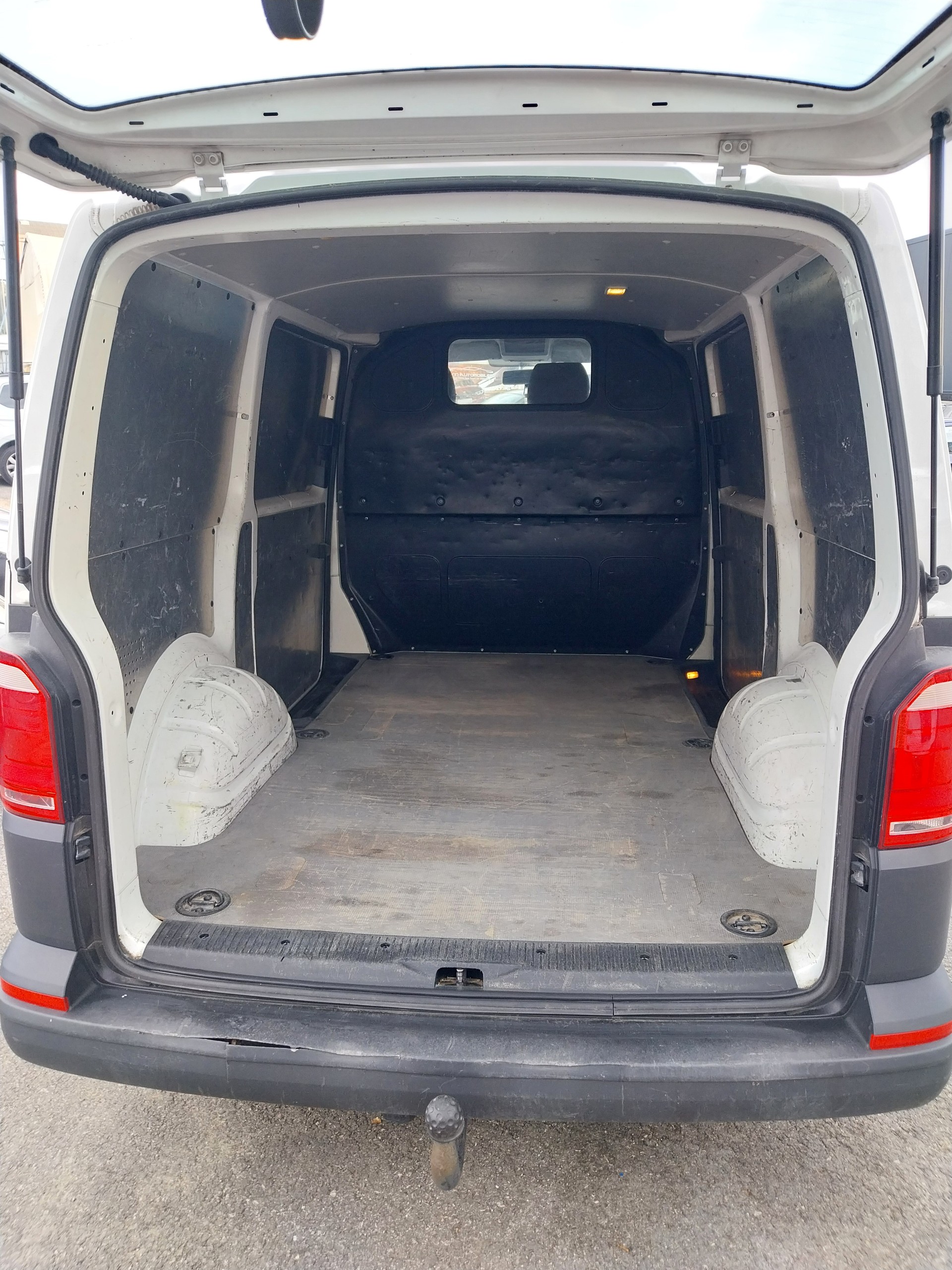 VW T6 2.0 TDI 4Motion-image-8