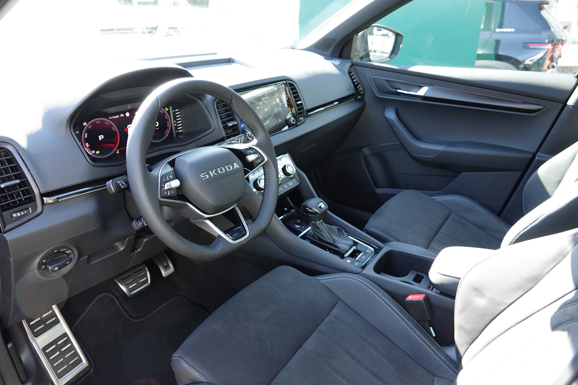 SKODA Karoq 2.0 TSI SportLine 4x4 DSG-image-7