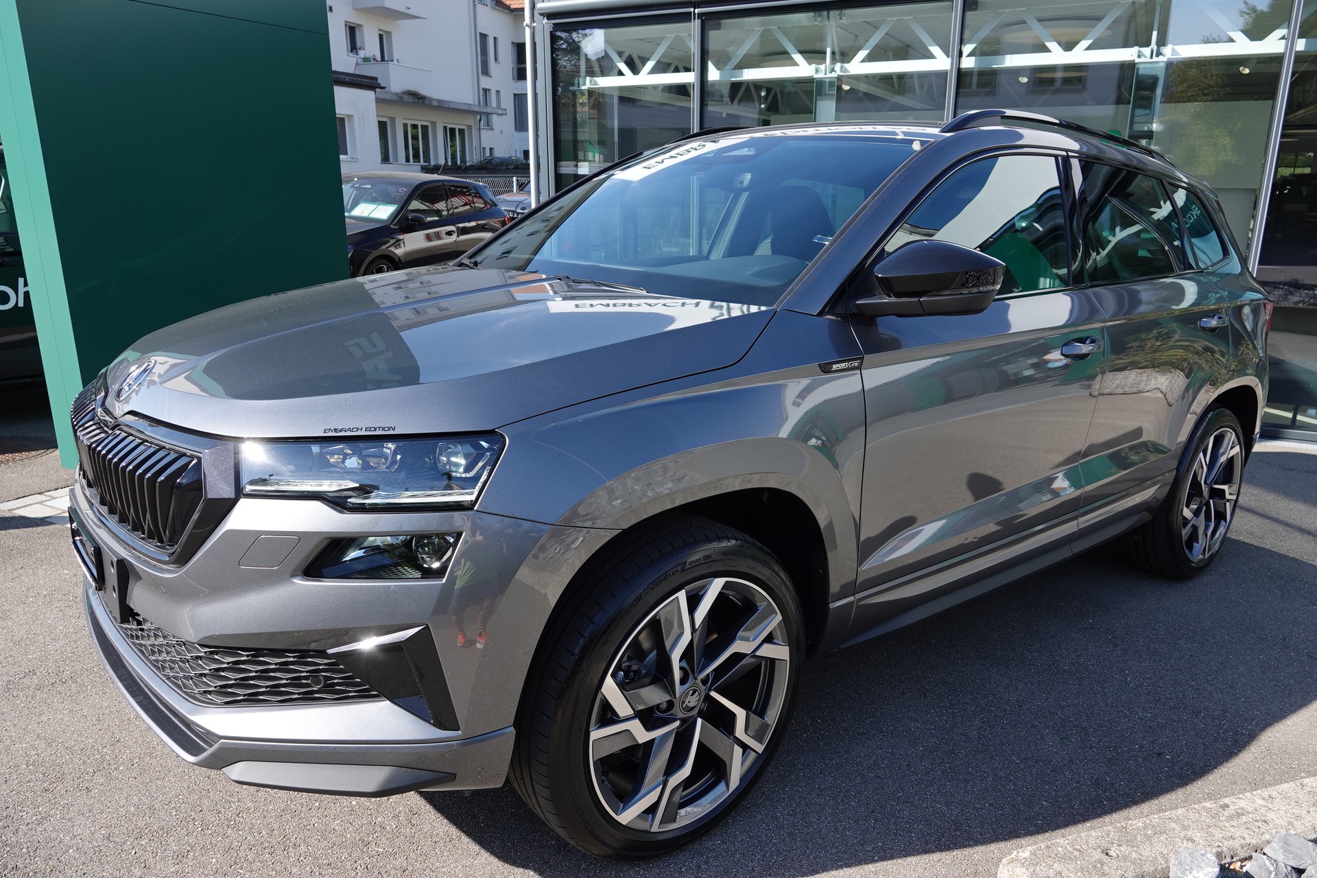SKODA Karoq 2.0 TSI SportLine 4x4 DSG-image-2