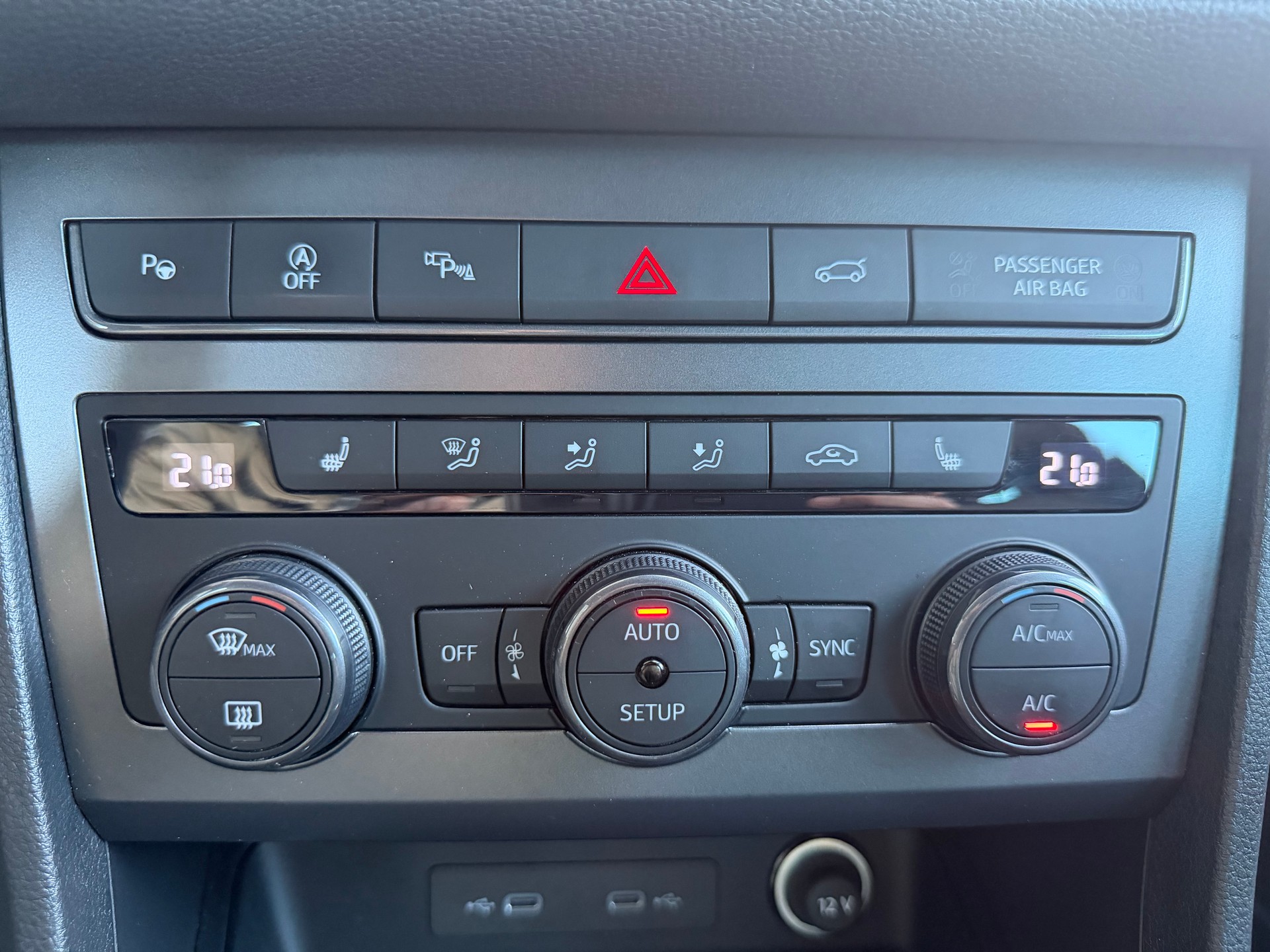 CUPRA Ateca 2.0TSI VZ 4Drive DSG-image-16