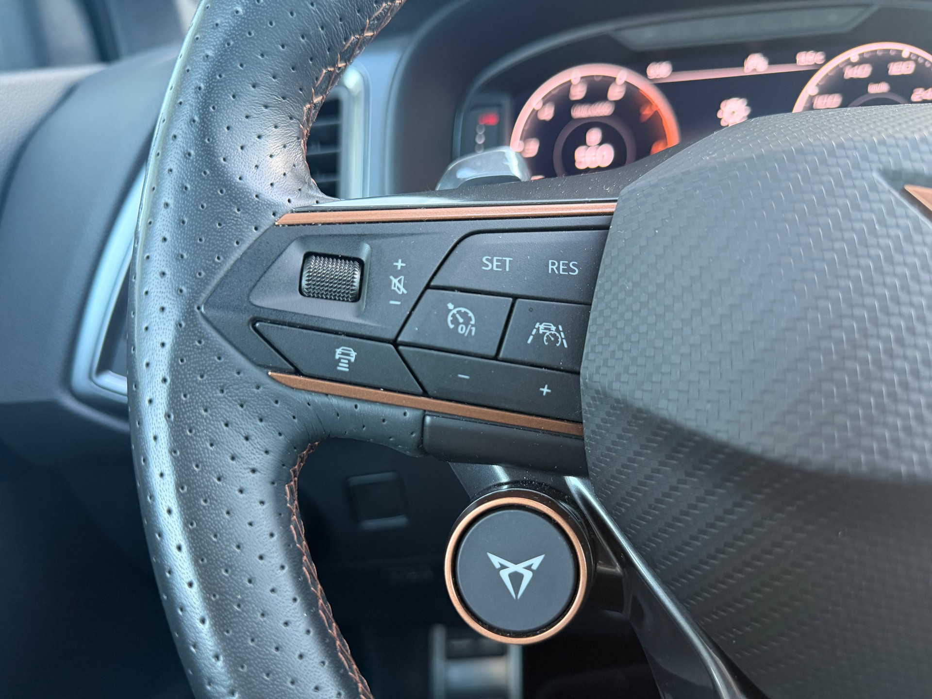 CUPRA Ateca 2.0TSI VZ 4Drive DSG-image-17