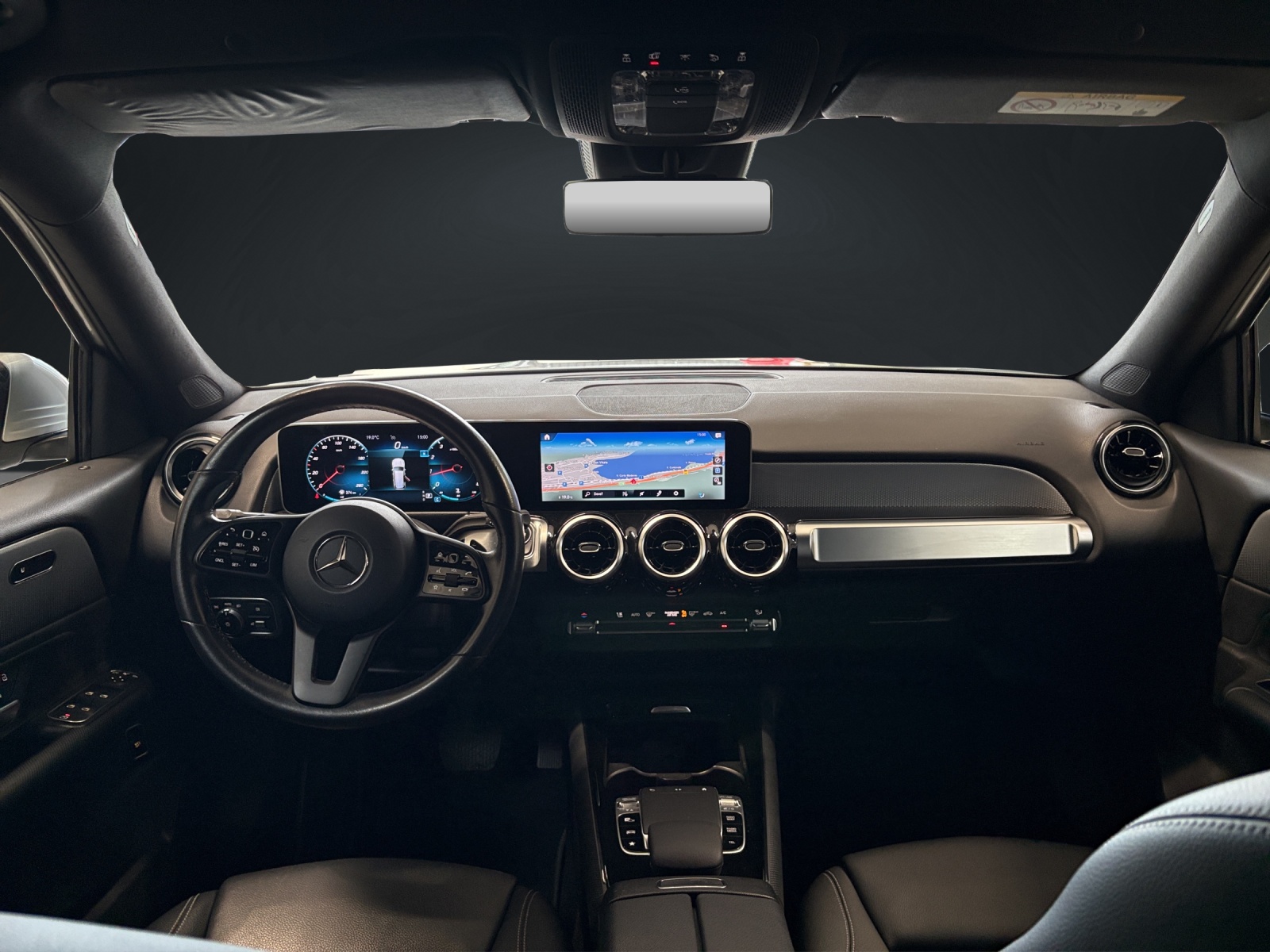 MERCEDES-BENZ GLB 200 Style 7G-Tronic-image-10