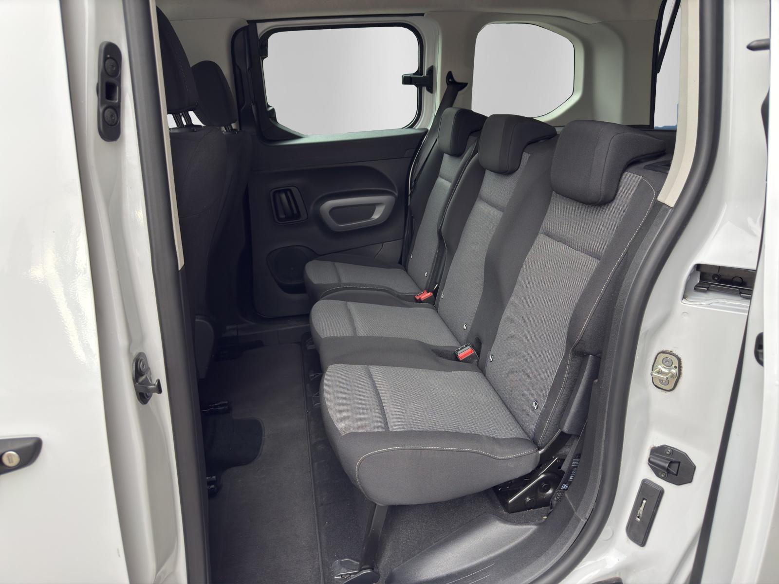 TOYOTA Proace City Verso L1 1.2 110 Comfort-image-11