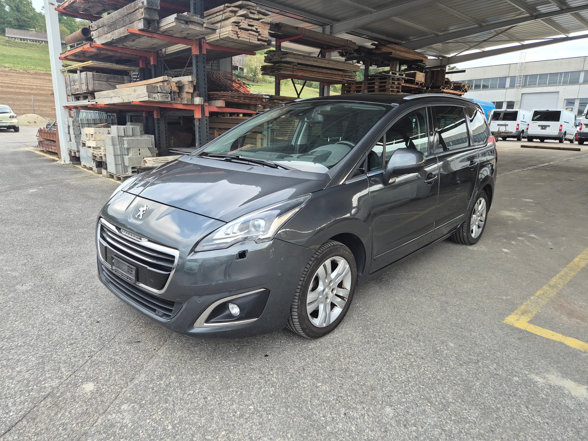 PEUGEOT 5008 1.6 THP Sensation Tiptronic-image-8