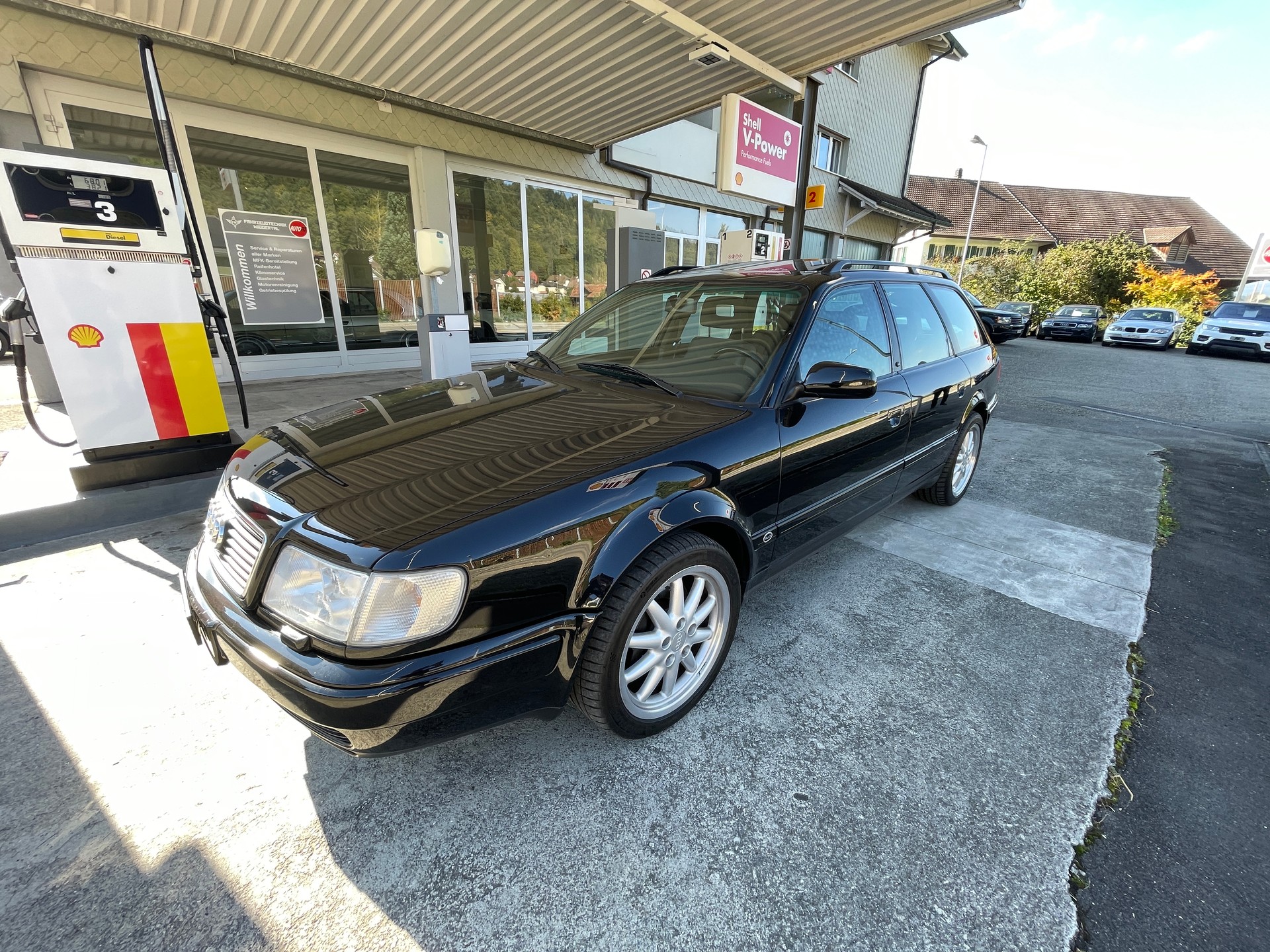 AUDI 100 Avant S4 4.2 quattro-image-0