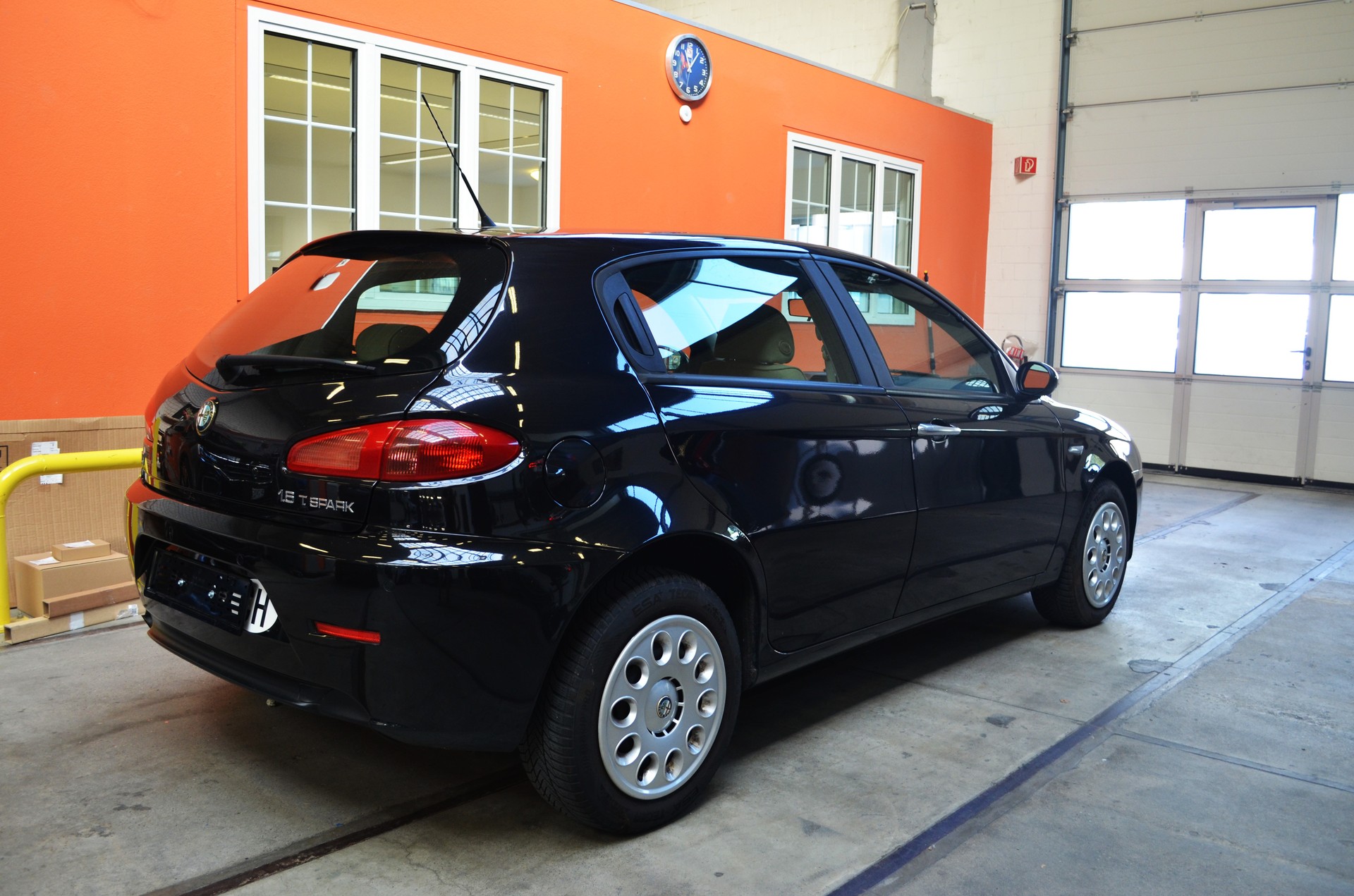 ALFA ROMEO 147 1.6 TS 16V Distinctive-image-4