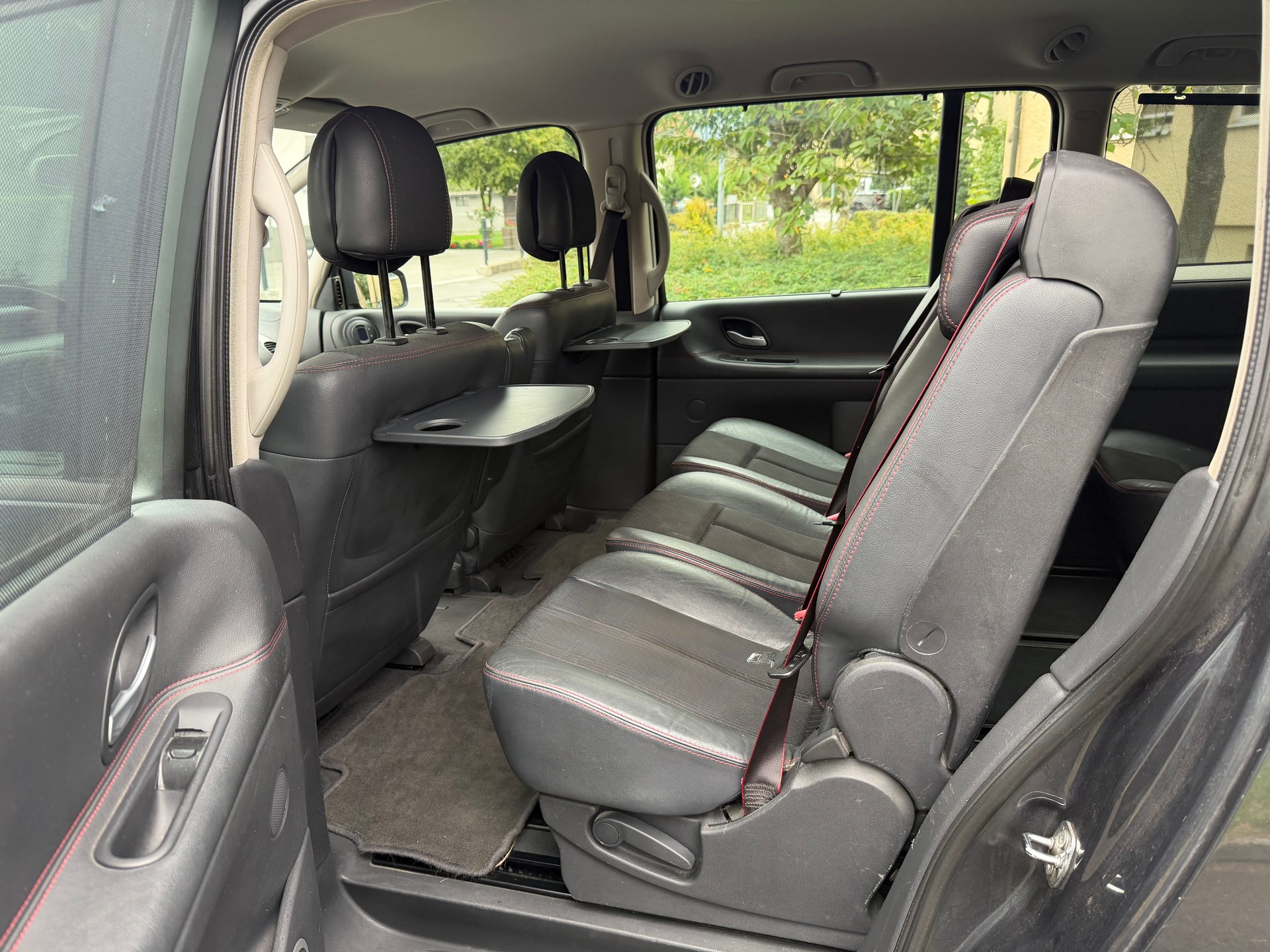 RENAULT Grand Espace 2.0 Turbo Swiss Edition Automatic-image-11