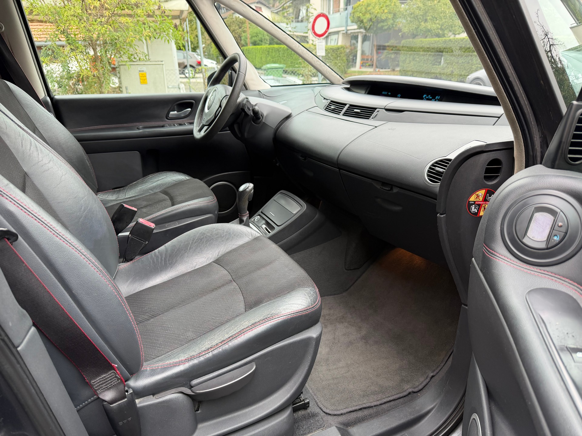 RENAULT Grand Espace 2.0 Turbo Swiss Edition Automatic-image-8