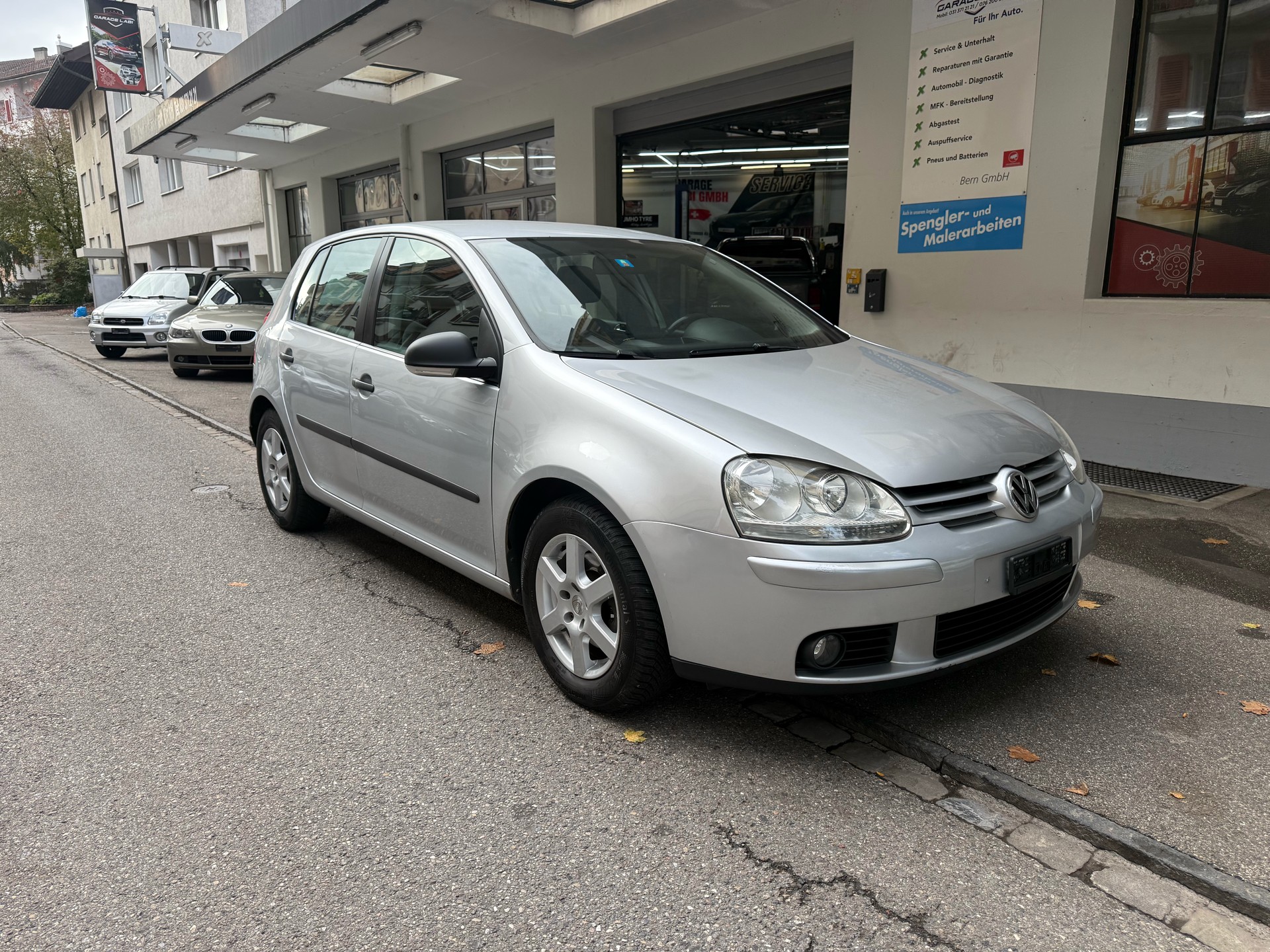 VW Golf 1.6 FSI Comfortline-image-1