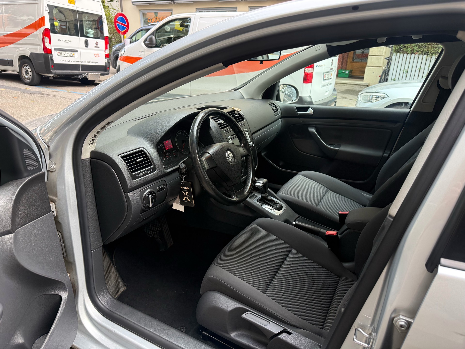 VW Golf 1.6 FSI Comfortline-image-7