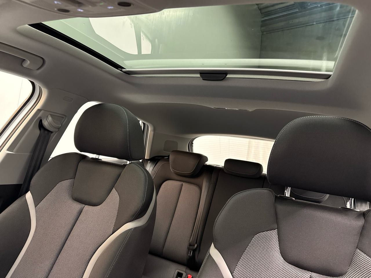 AUDI Q2 35 TFSI S line S-tronic-image-4