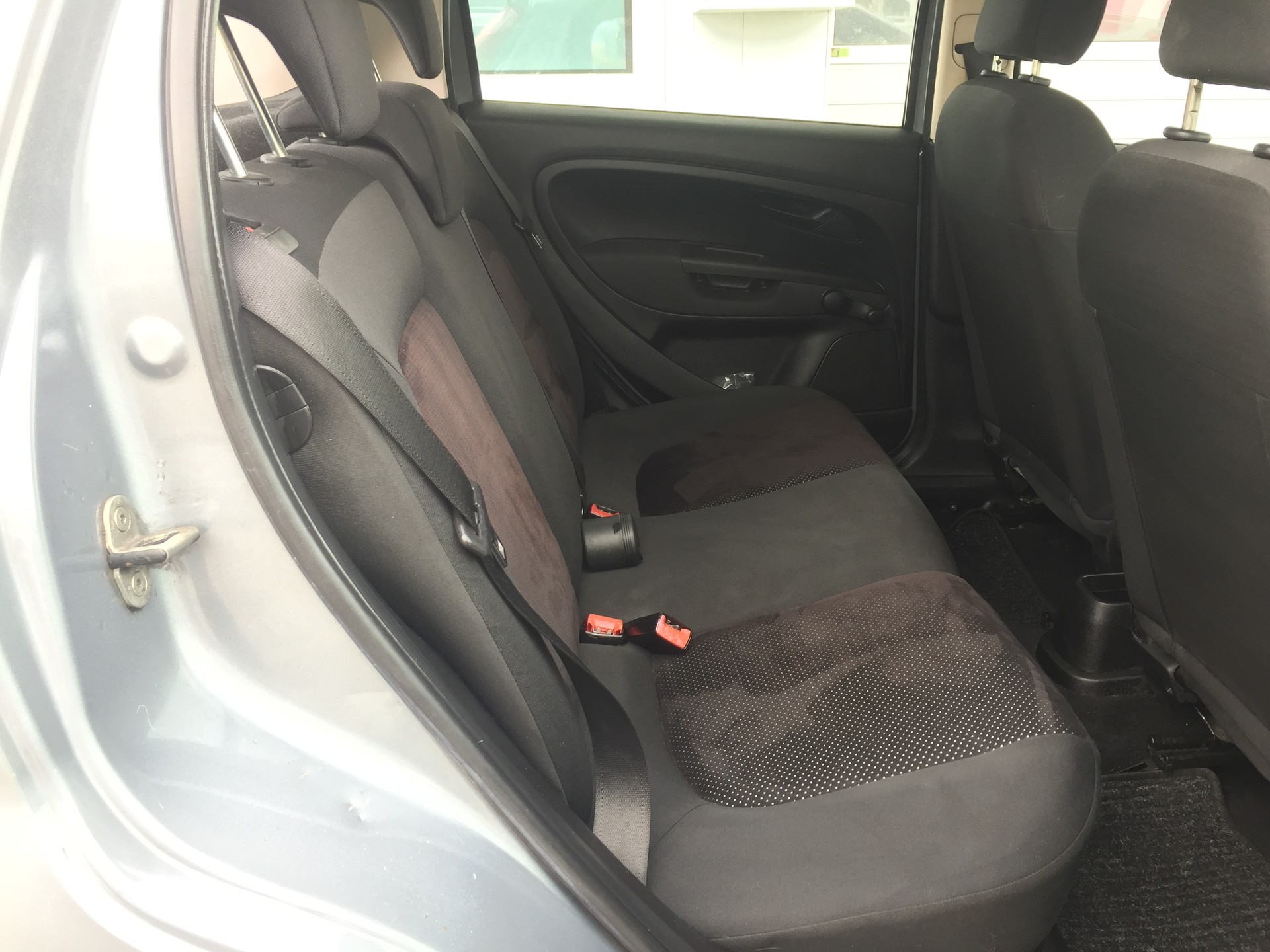 FIAT Punto 1.4 Dynamic-image-8