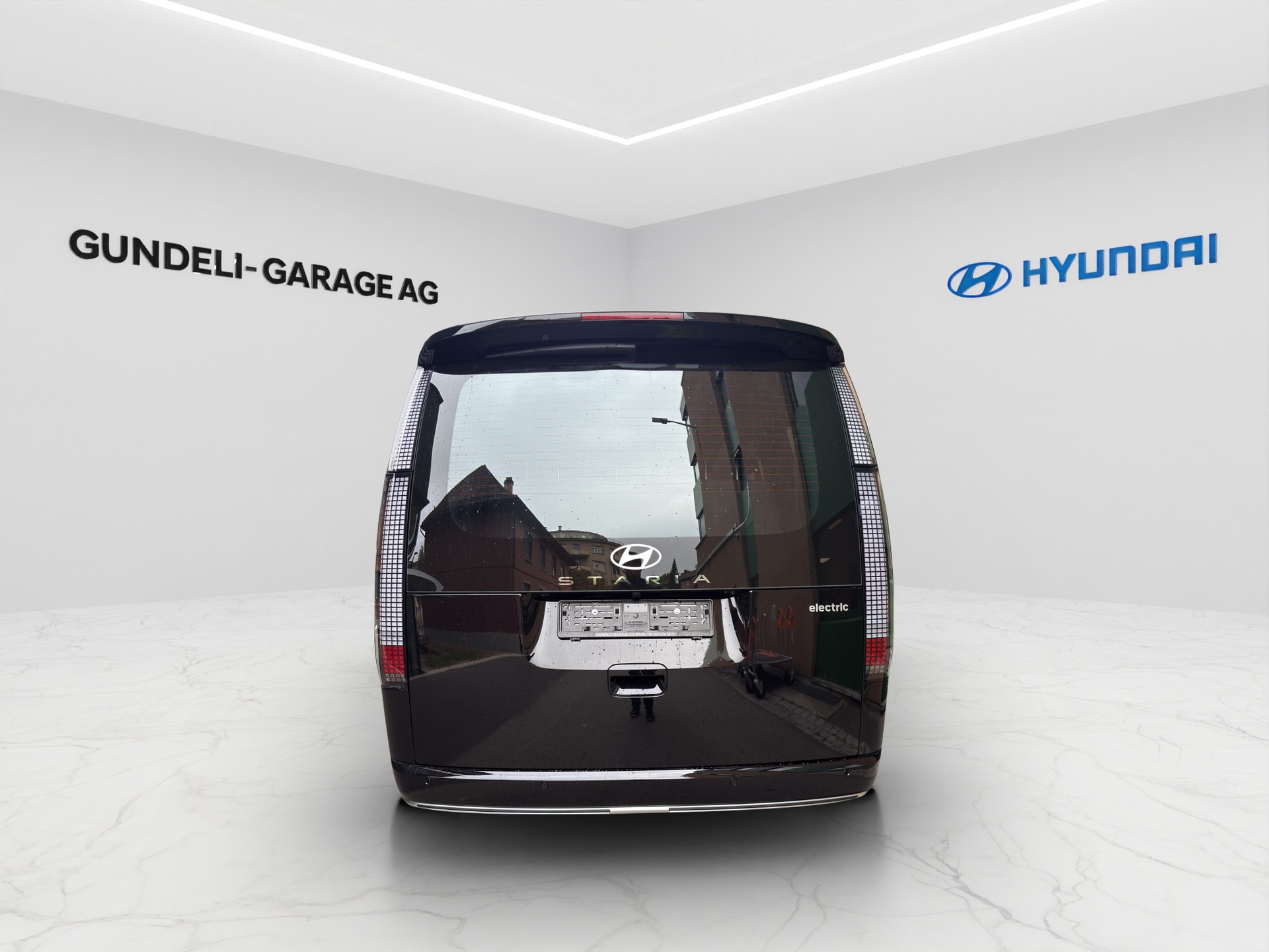 HYUNDAI Staria Premium 84 kWh Vertex-image-4