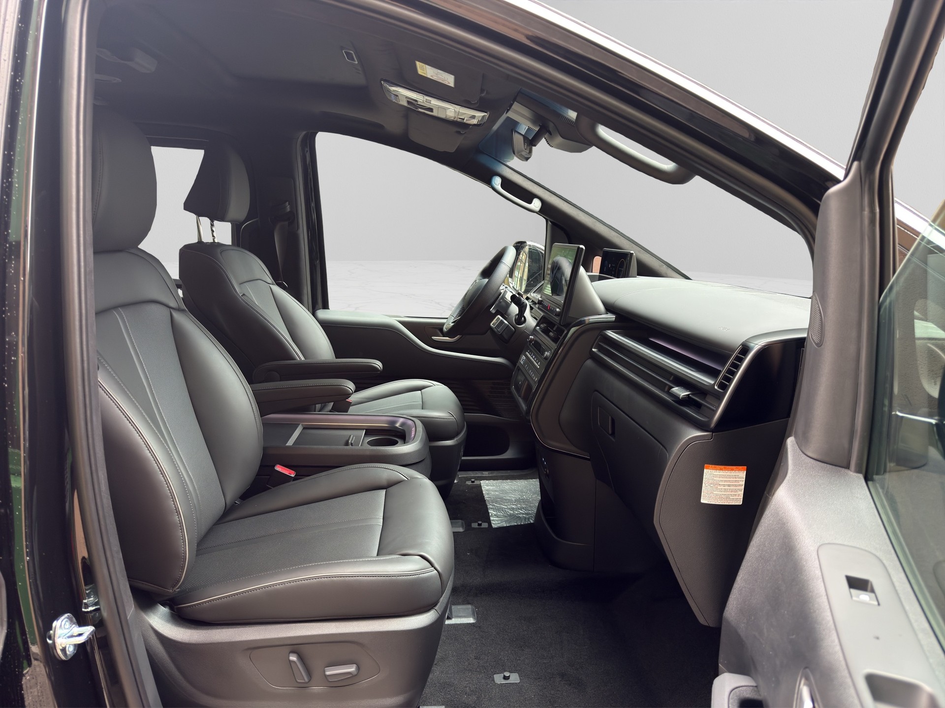 HYUNDAI Staria Premium 84 kWh Vertex-image-19