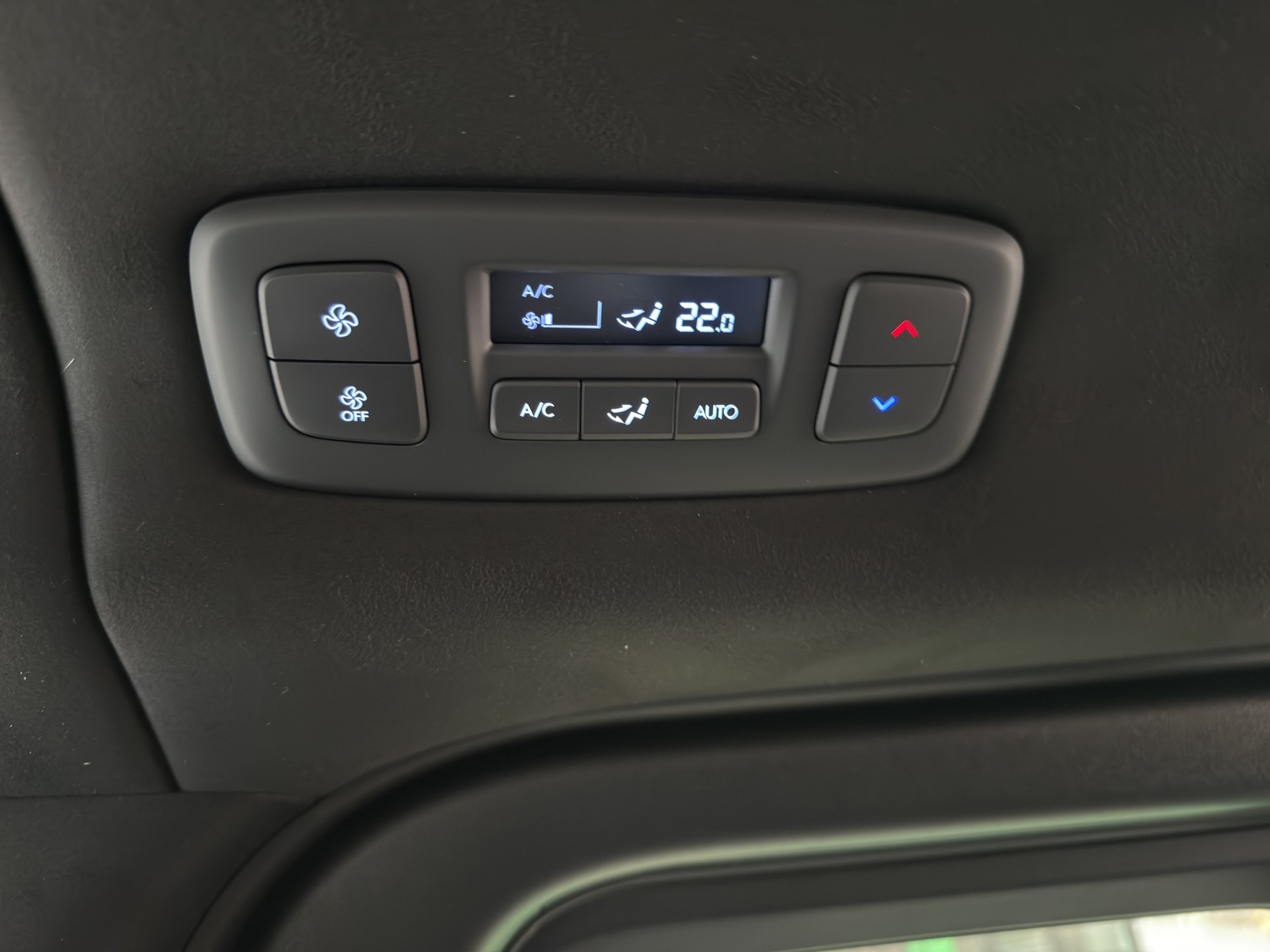 HYUNDAI Staria Premium 84 kWh Vertex-image-26