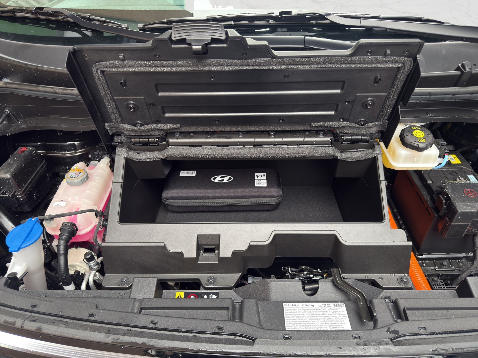 HYUNDAI Staria Premium 84 kWh Vertex-image-22