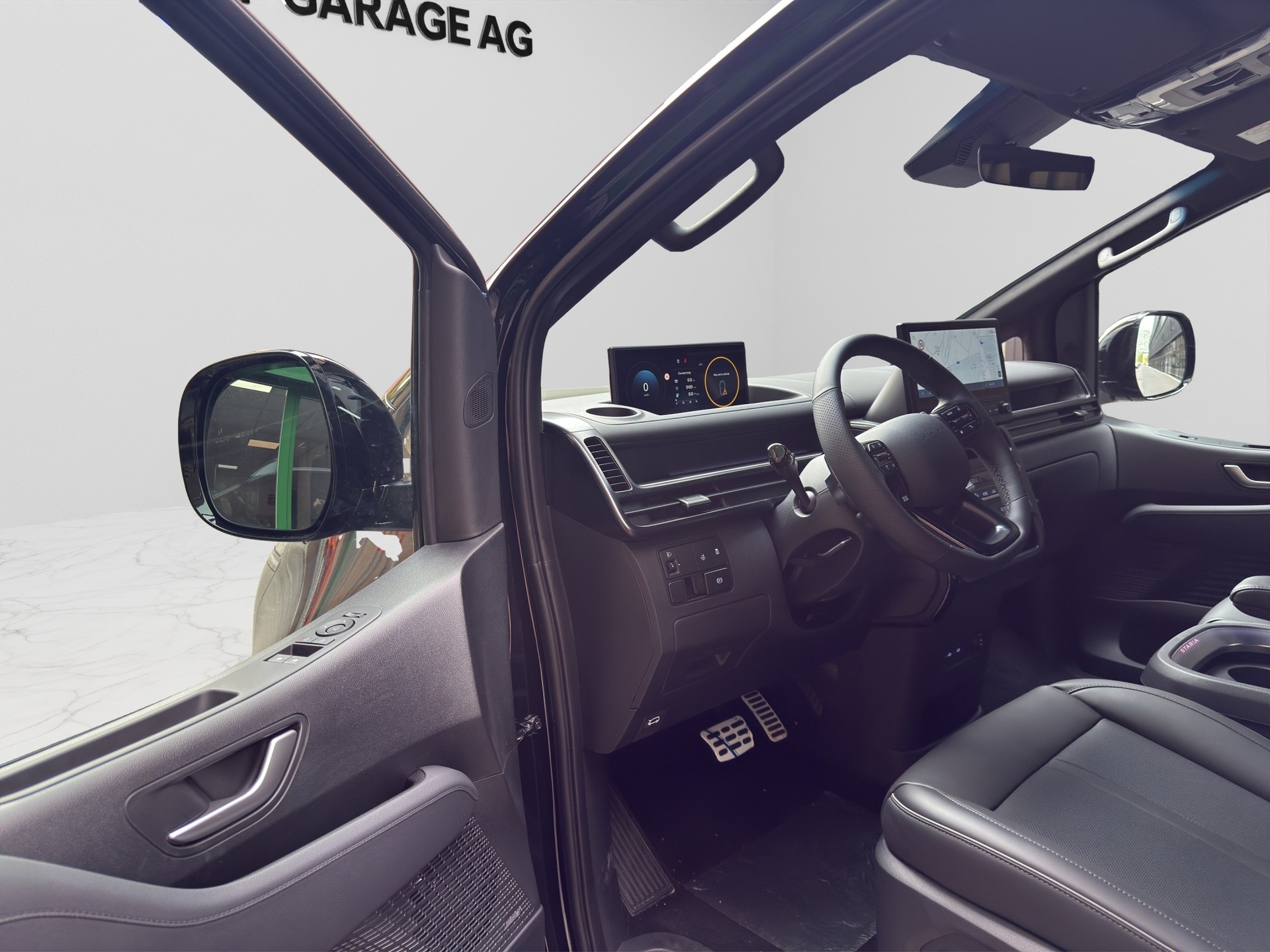HYUNDAI Staria Premium 84 kWh Vertex-image-8