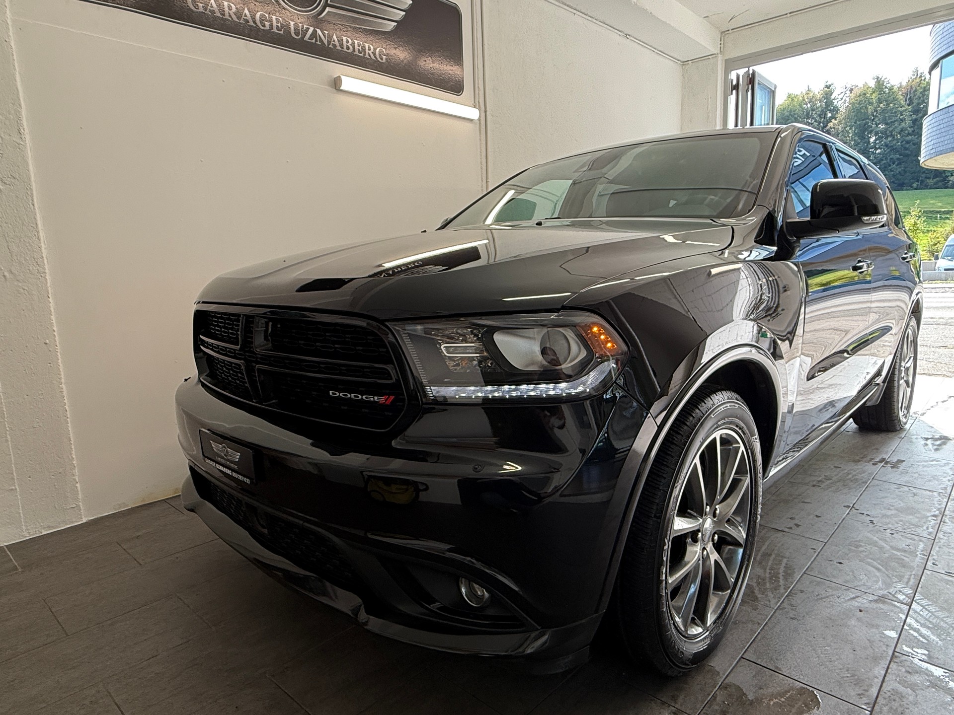 DODGE Durango 5.7 V8 HEMI R/T AWD Ab 420.- pro Monat-image-0