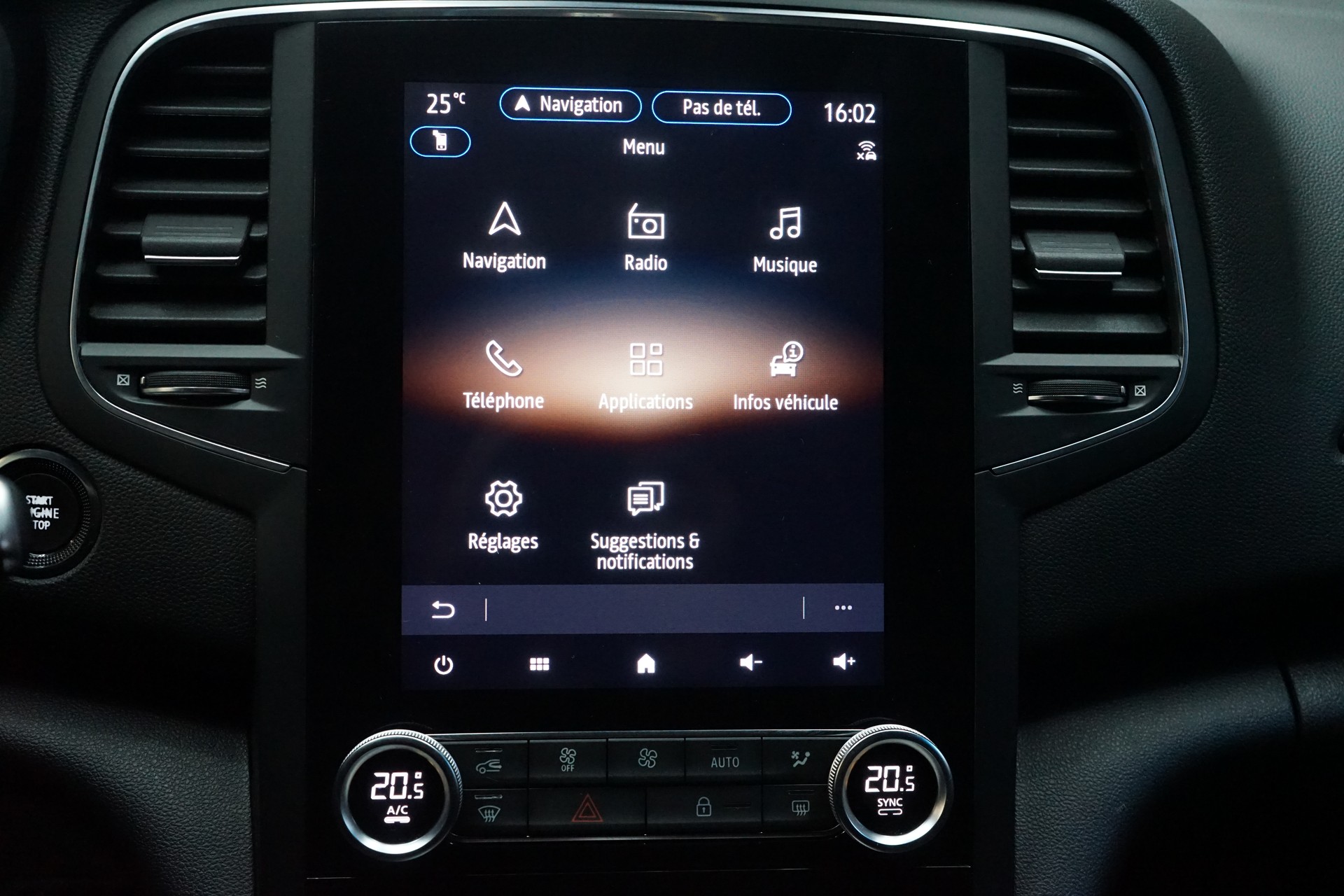 RENAULT Mégane R.S. 300 EDC-image-16