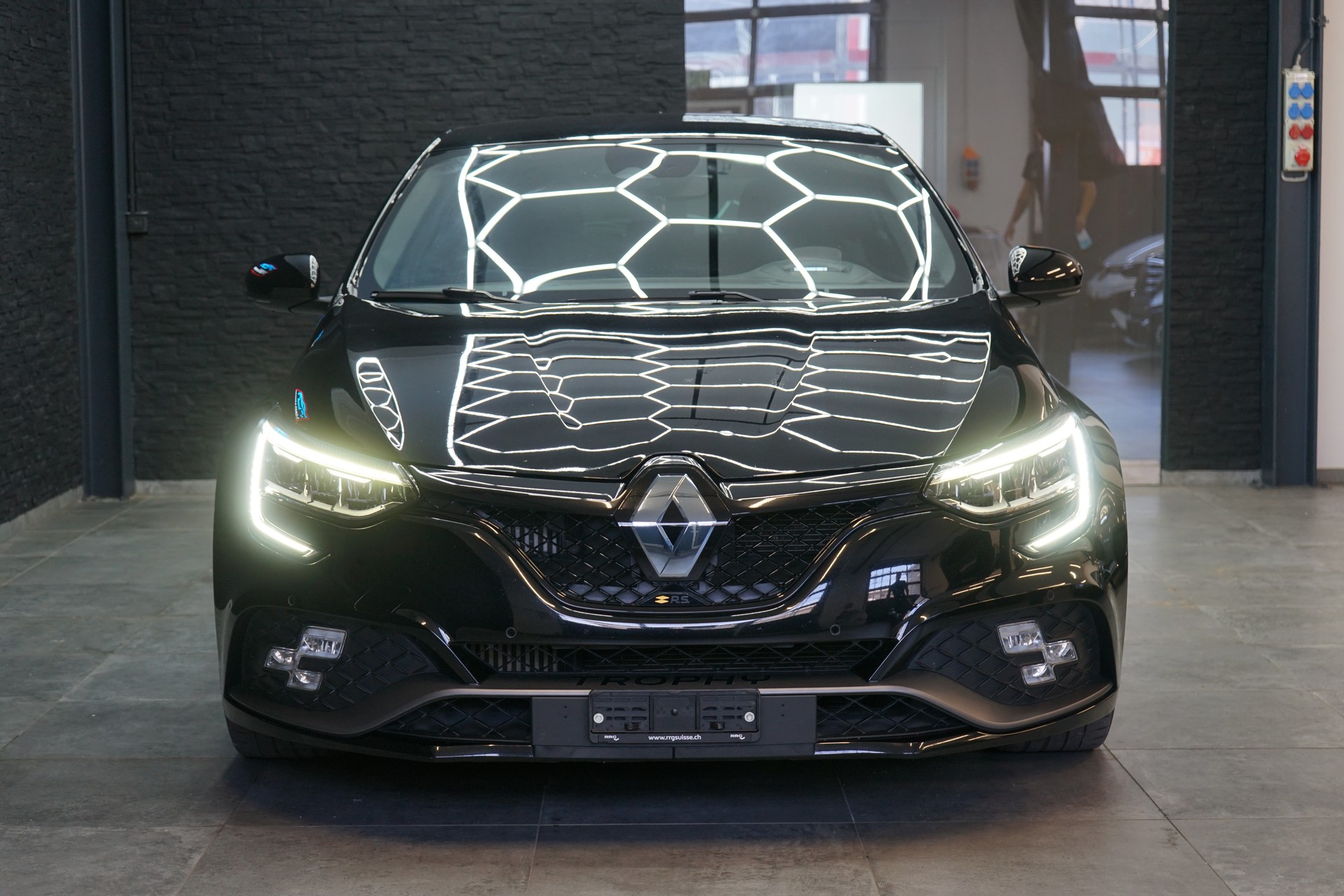 RENAULT Mégane R.S. 300 EDC-image-3