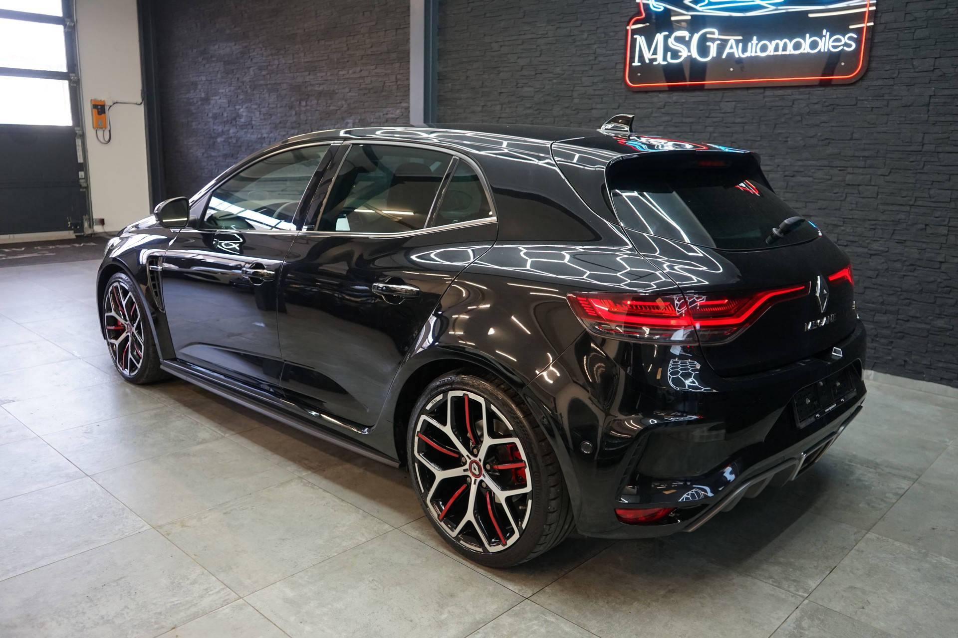 RENAULT Mégane R.S. 300 EDC-image-2
