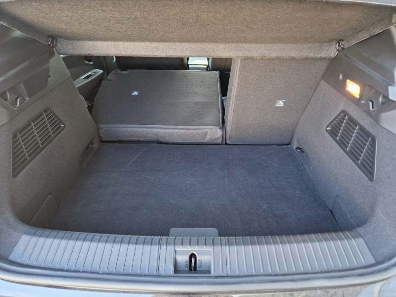 RENAULT Mégane-image-13