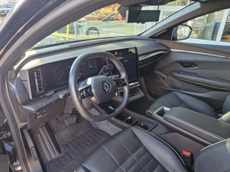 RENAULT Mégane-image-4