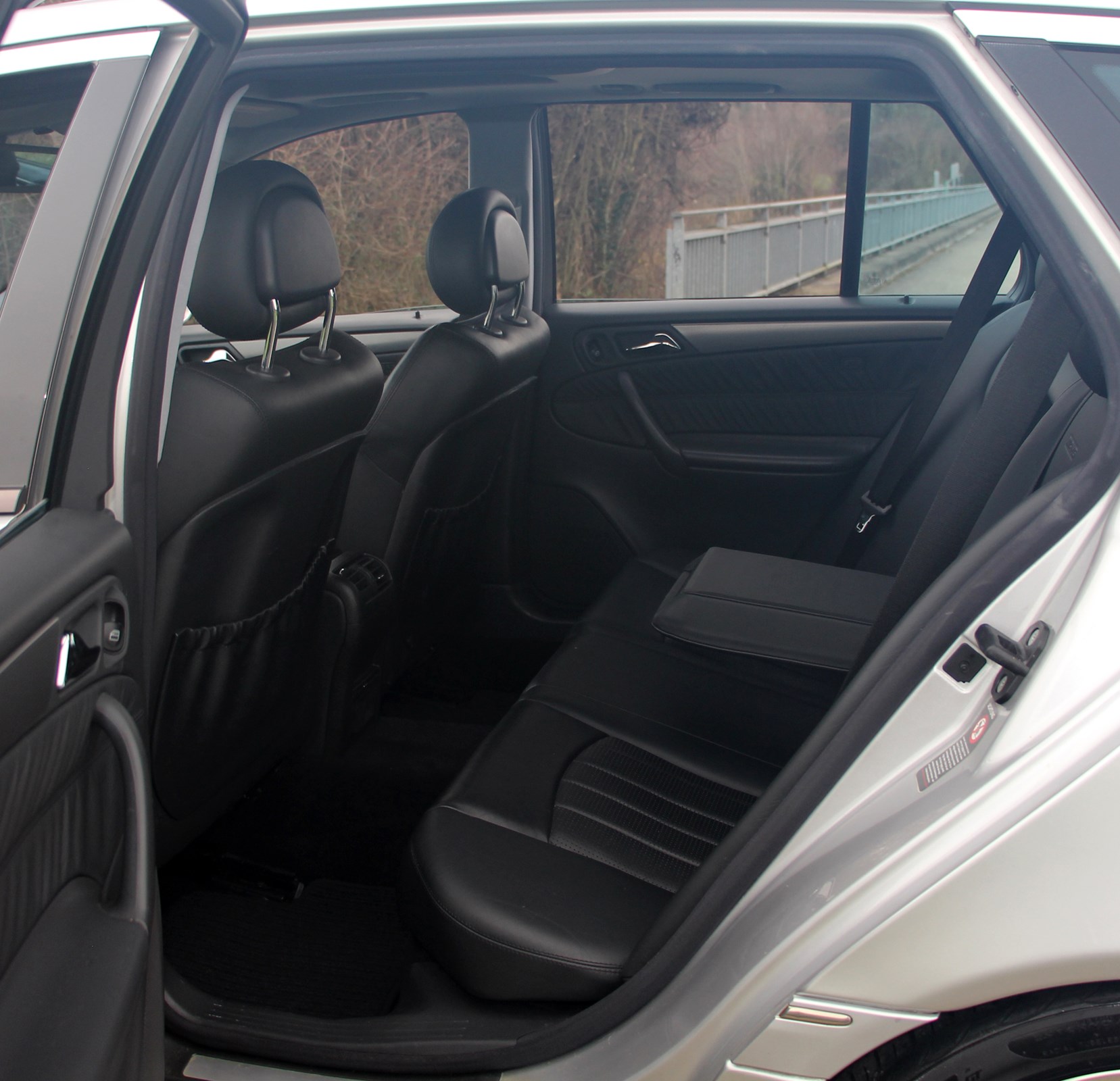 MERCEDES-BENZ C 32 AMG Automatic-image-8