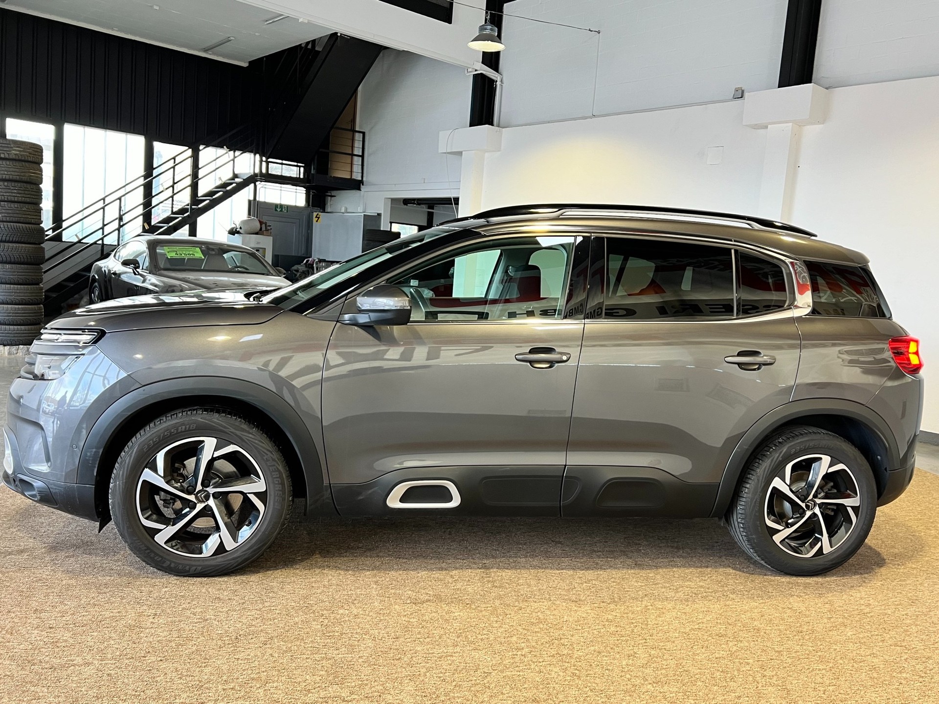 CITROEN C5 Aircross 1.5 BlueHD Shine EAT8-image-6