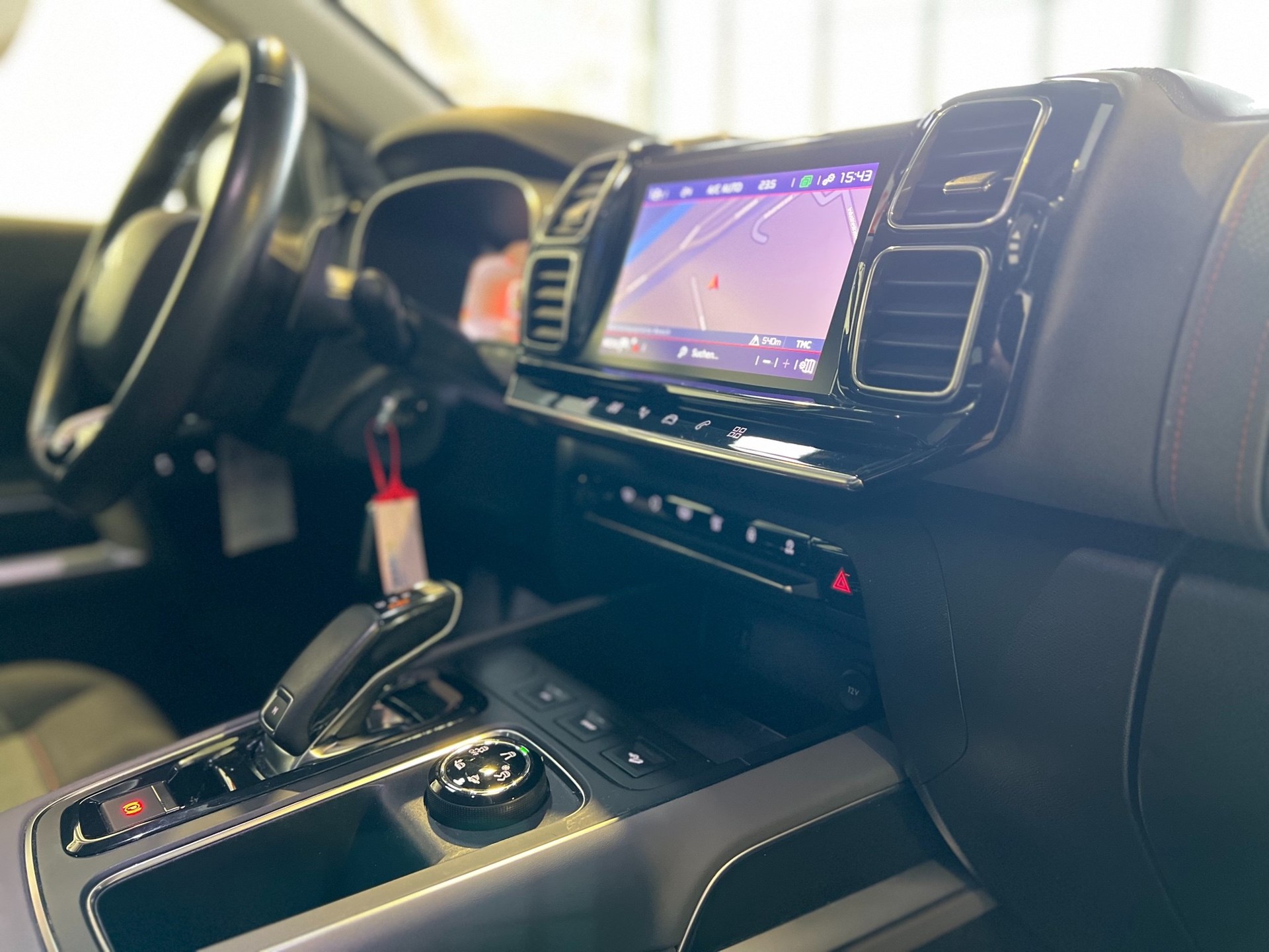 CITROEN C5 Aircross 1.5 BlueHD Shine EAT8-image-17