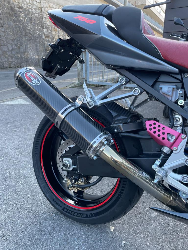 SUZUKI GSX-R 750 K4/K5-image-8