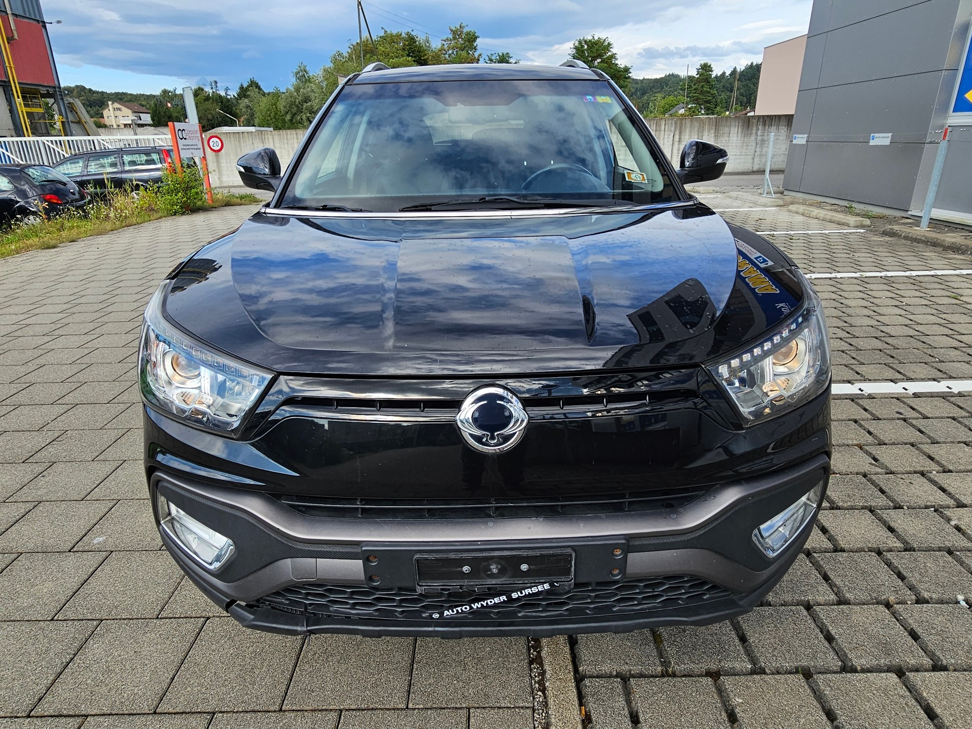 KGM-SsangYong XLV 1.6 eXDi Crystal 4WD-image-2