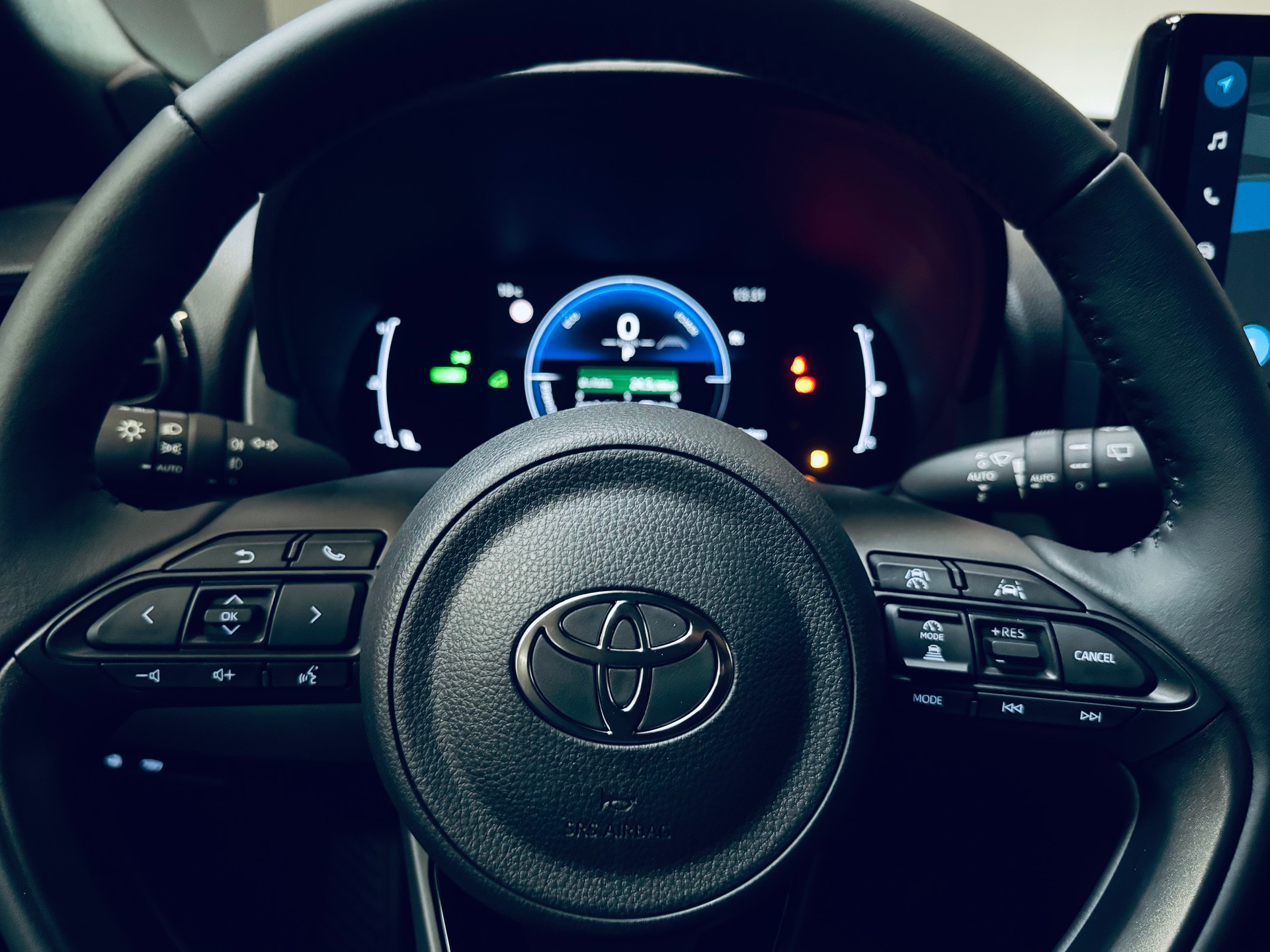 TOYOTA Yaris Cross 1.5 Trend AWDi e-CVT 130PS-image-14