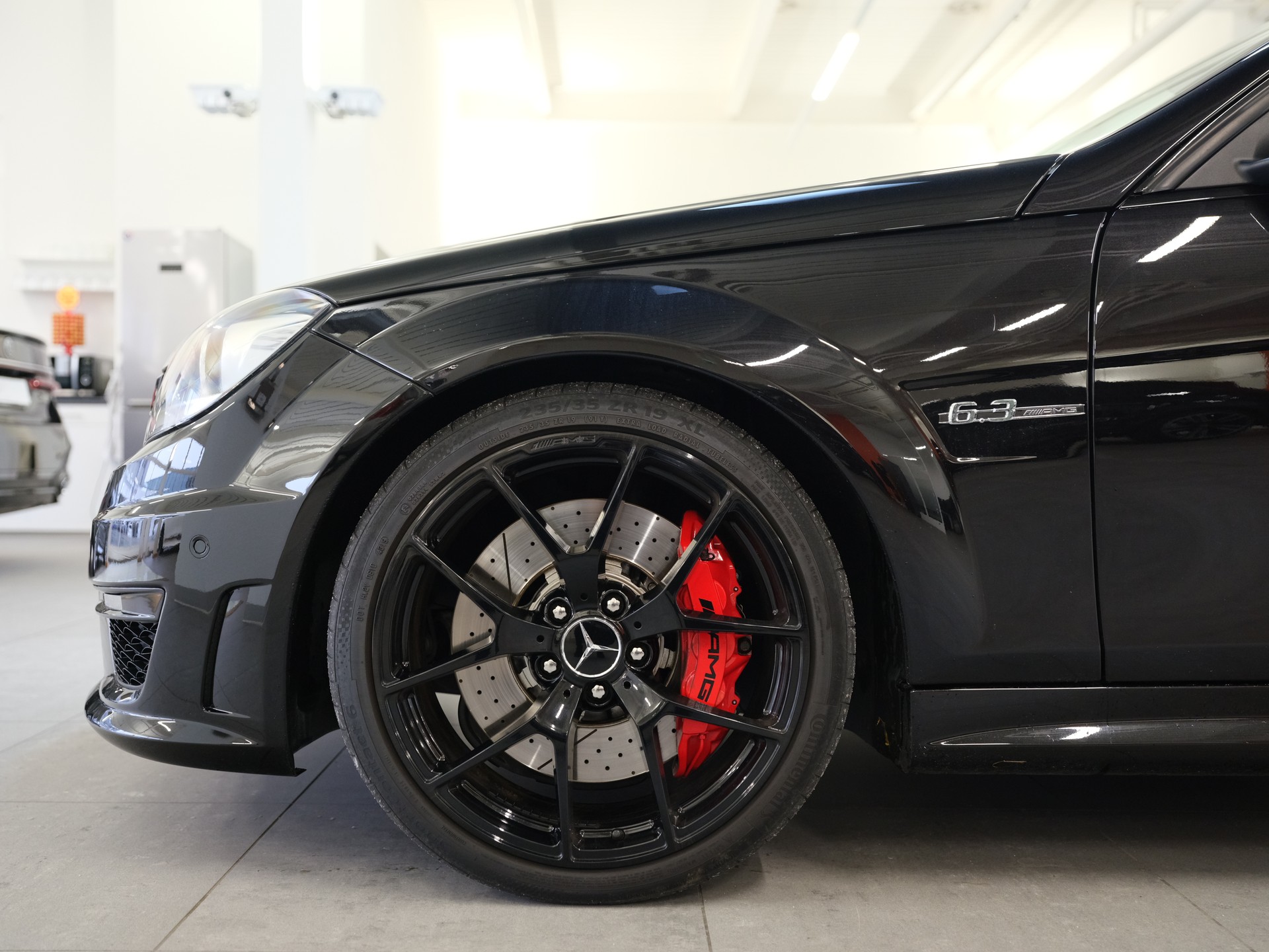MERCEDES-BENZ C 63 AMG Avantgarde Edition 507 Speedshift MCT-image-6