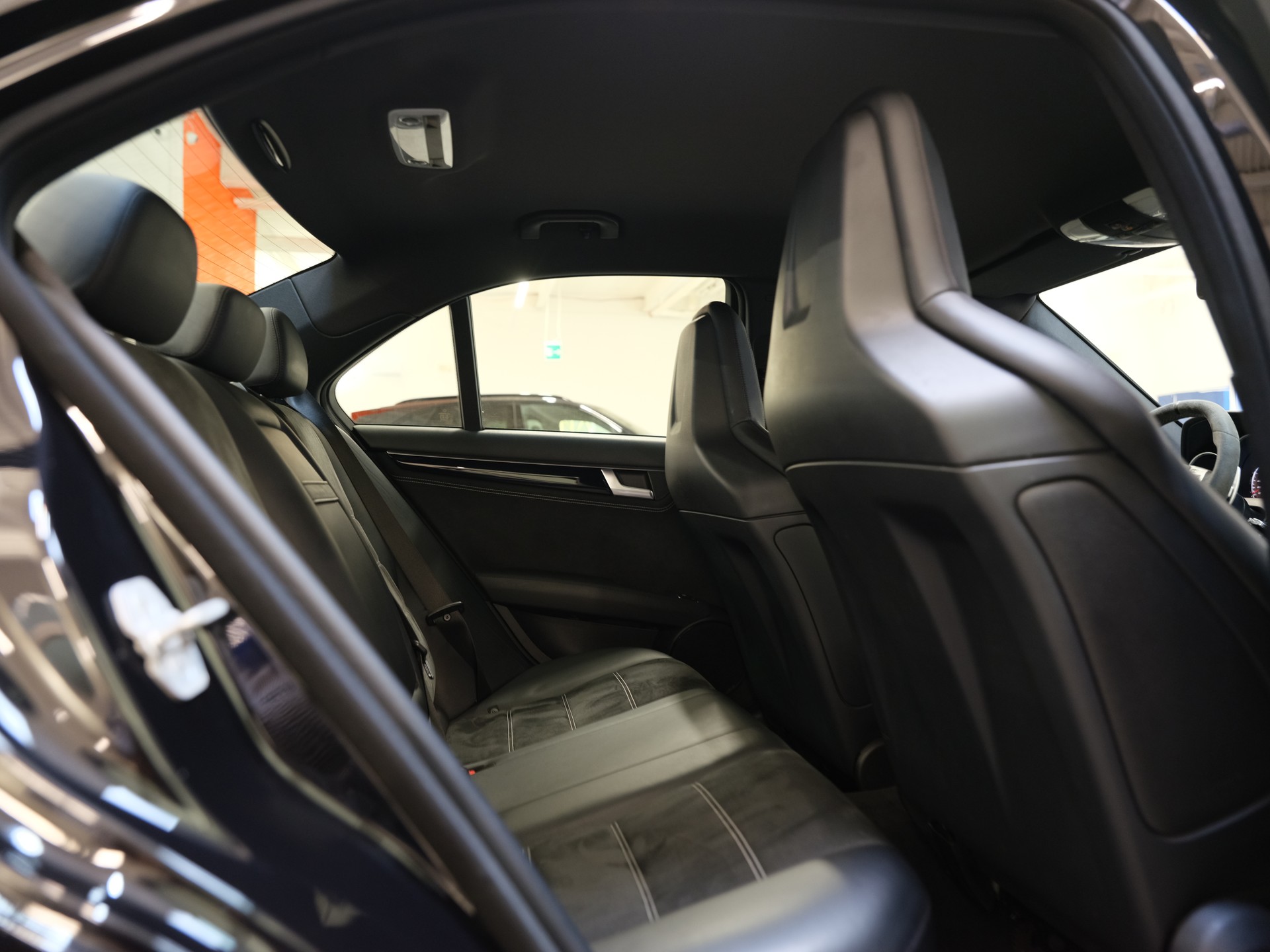 MERCEDES-BENZ C 63 AMG Avantgarde Edition 507 Speedshift MCT-image-11