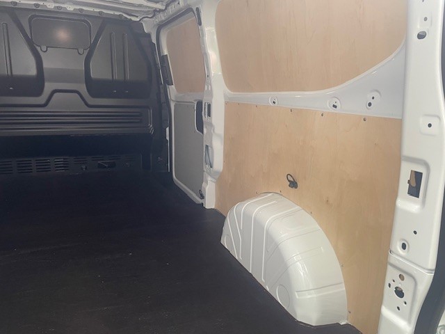 FORD Transit Custom Van 320 L2H1 Trend Automat 4x4-image-3