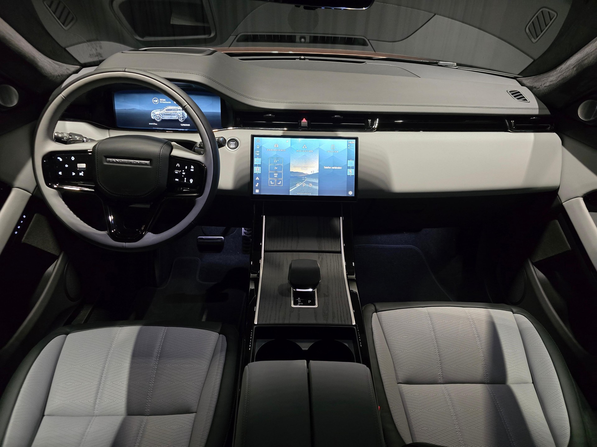 LAND ROVER Range Rover Evoque 1.5 T 270e Autobiography-image-5