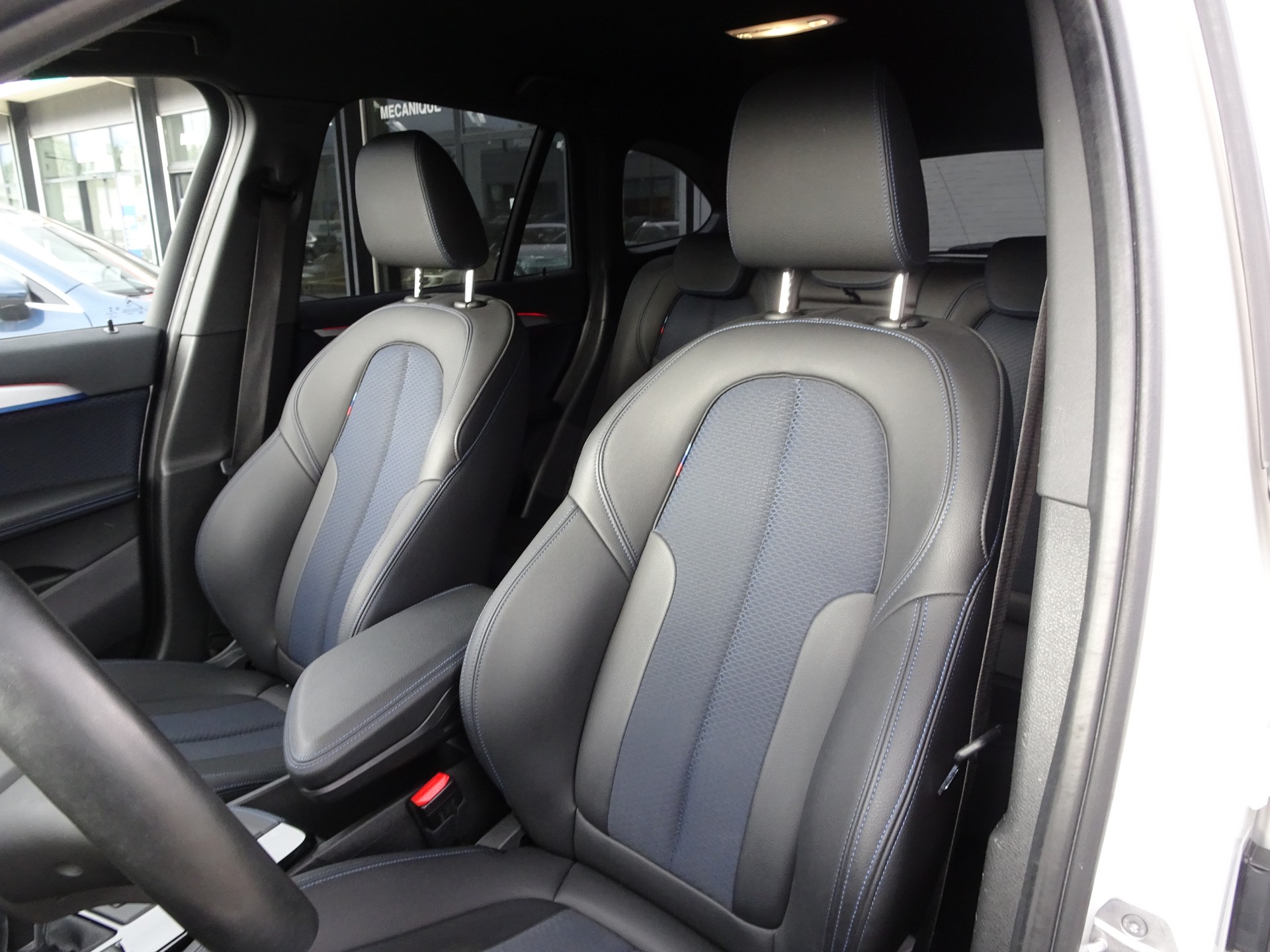 BMW X1 xDrive 25d M Sport Steptronic-image-8