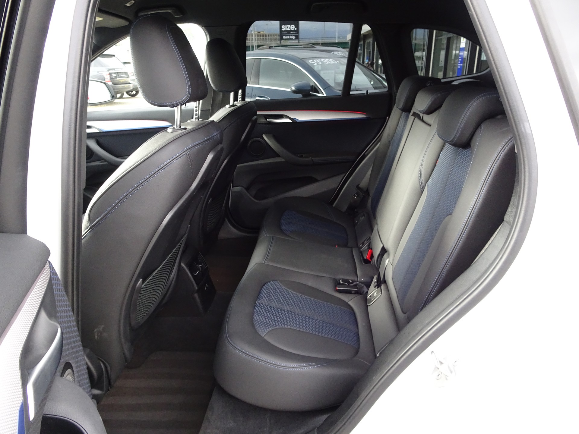 BMW X1 xDrive 25d M Sport Steptronic-image-10