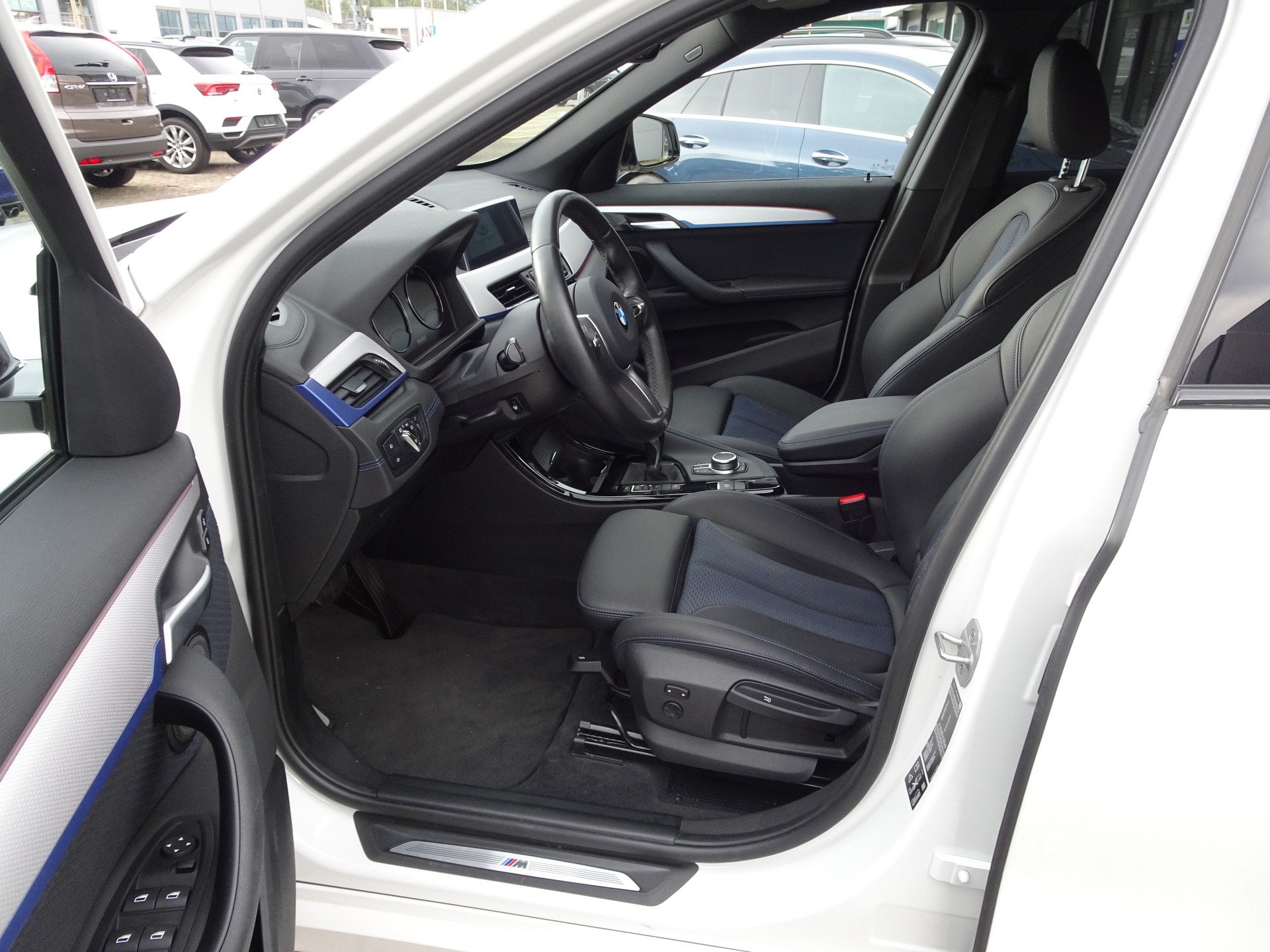 BMW X1 xDrive 25d M Sport Steptronic-image-9