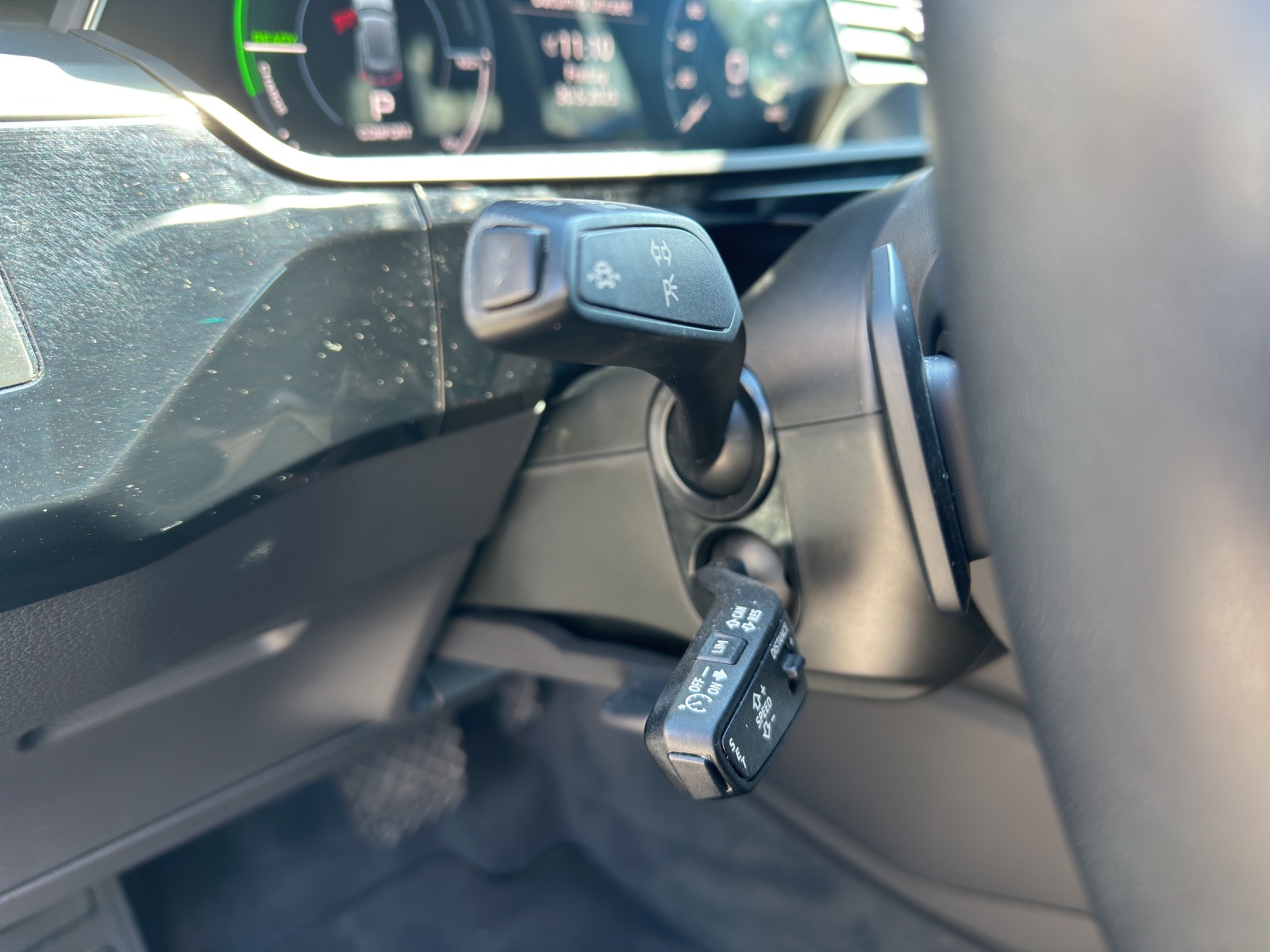 AUDI e-tron 55 quattro-image-14