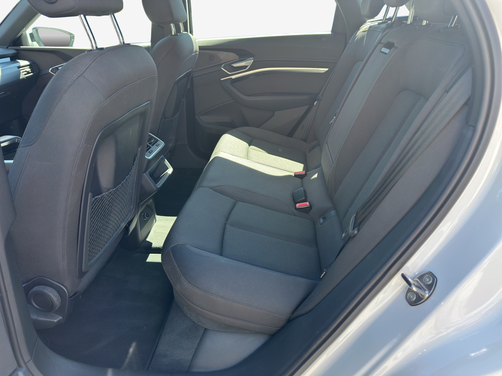 AUDI e-tron 55 quattro-image-12
