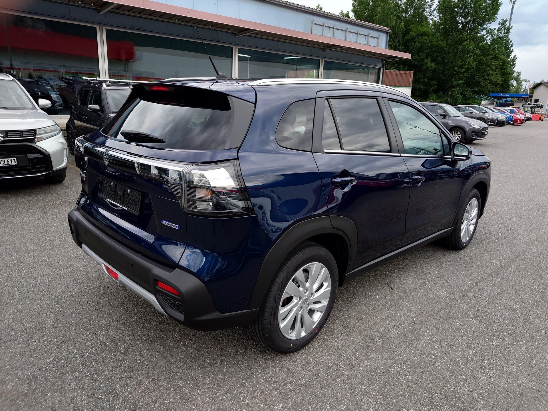SUZUKI S-Cross 1.4 T Compact+ Hybrid 4x4-image-4