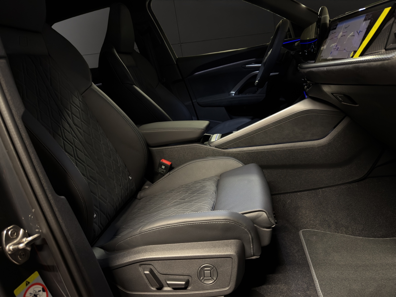 AUDI Q5 TDI quattro 150 kW S-tronic-image-13